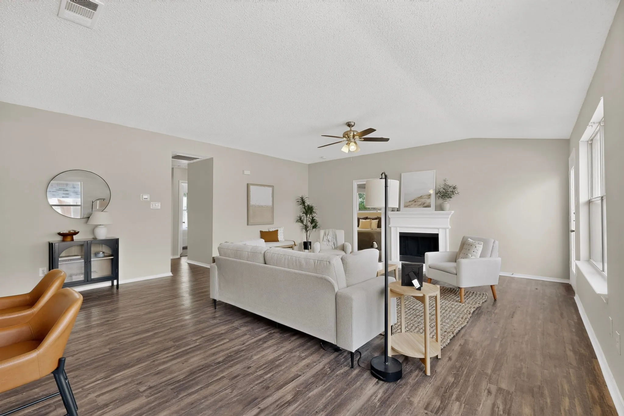 Single Family Residence For Rent in Denton County , 625 Spillway Drive, Little Elm, Texas 75068, 3 Bedroom, 2 Bathroom, 2 Garage spaces, 1,687 Sqft, built in 2001, mls#21377091, Real Estate Agent in Little Elm, Homes For Rent in Denton county, Homes For Rent in Little Elm, Realtor in Little Elm Texas, Real Estate Brokerage Independent Realty Texas, Luminita Cordes Realtor