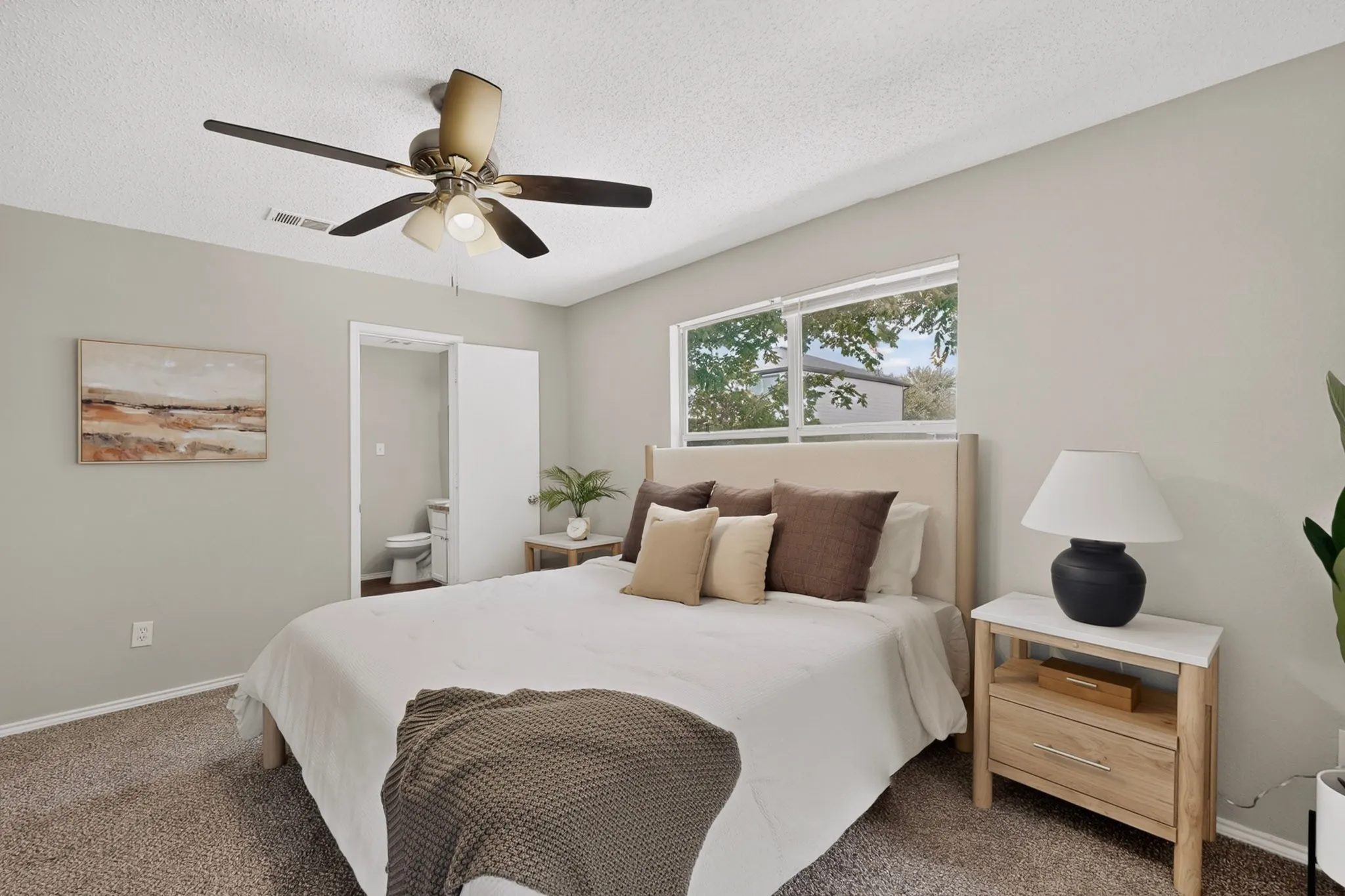 Single Family Residence For Rent in Denton County , 625 Spillway Drive, Little Elm, Texas 75068, 3 Bedroom, 2 Bathroom, 2 Garage spaces, 1,687 Sqft, built in 2001, mls#21377091, Real Estate Agent in Little Elm, Homes For Rent in Denton county, Homes For Rent in Little Elm, Realtor in Little Elm Texas, Real Estate Brokerage Independent Realty Texas, Luminita Cordes Realtor