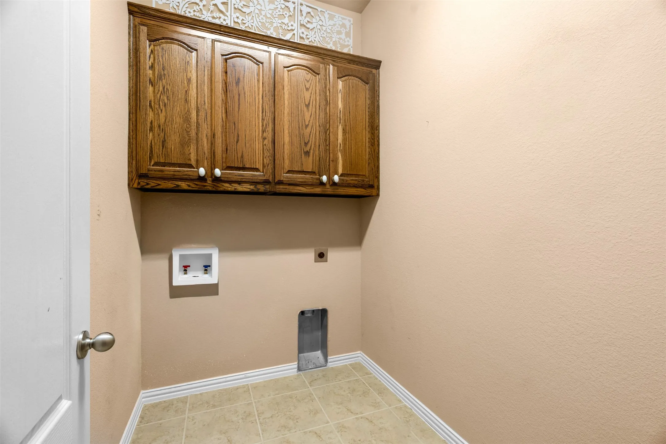 Single Family Residence For Sale in Collin County , 1728 Boxwood Lane, Wylie, Texas 75098, 3 Bedroom, 3 Bathroom, 2 Garage spaces, 2,455 Sqft, built in 2010, mls#21377050, Real Estate Agent in Wylie, Homes For Sale in Collin county, Homes For Sale in Wylie, Realtor in Wylie Texas, Real Estate Brokerage Independent Realty Texas, Luminita Cordes Realtor