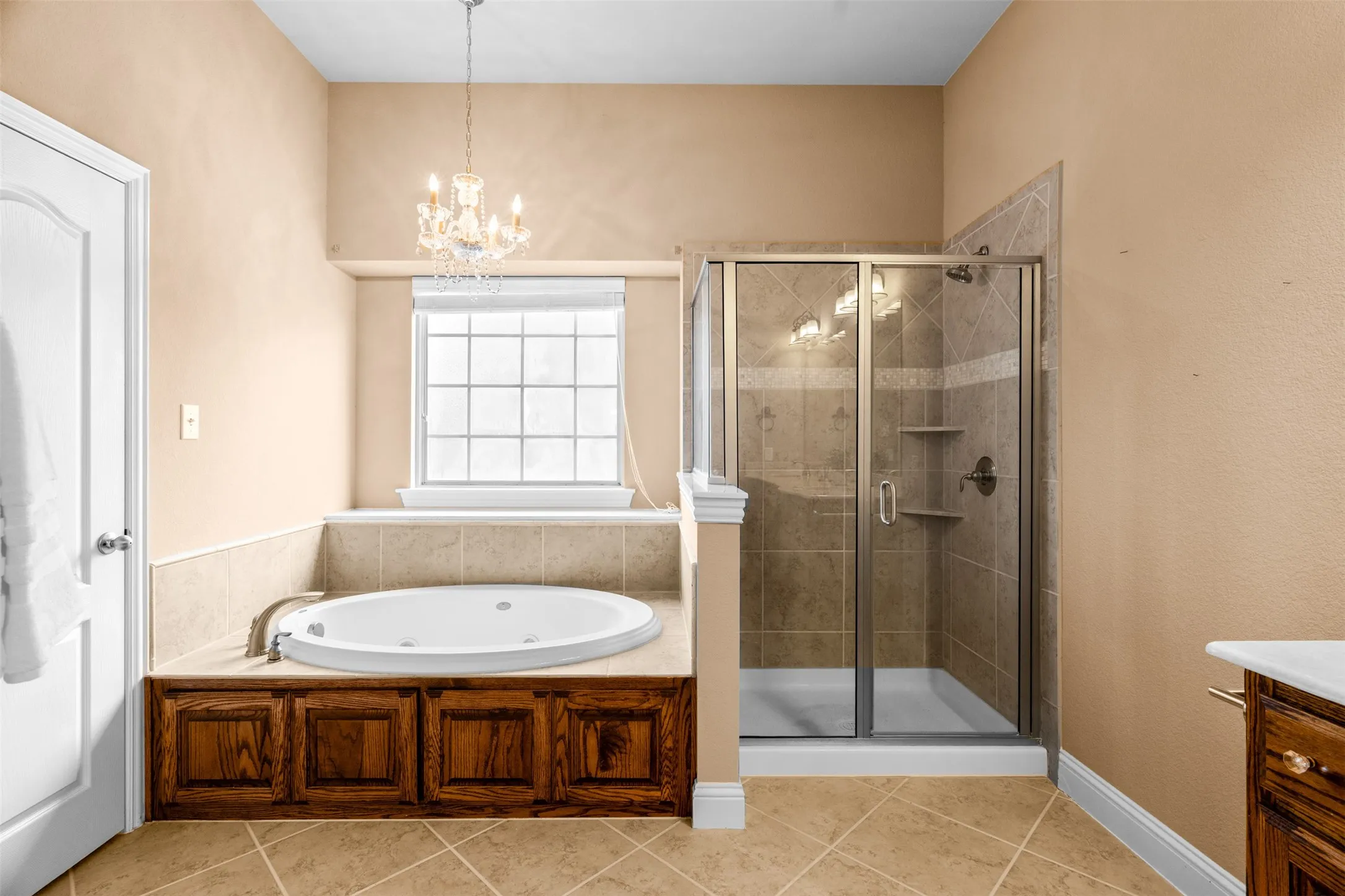 Single Family Residence For Sale in Collin County , 1728 Boxwood Lane, Wylie, Texas 75098, 3 Bedroom, 3 Bathroom, 2 Garage spaces, 2,455 Sqft, built in 2010, mls#21377050, Real Estate Agent in Wylie, Homes For Sale in Collin county, Homes For Sale in Wylie, Realtor in Wylie Texas, Real Estate Brokerage Independent Realty Texas, Luminita Cordes Realtor
