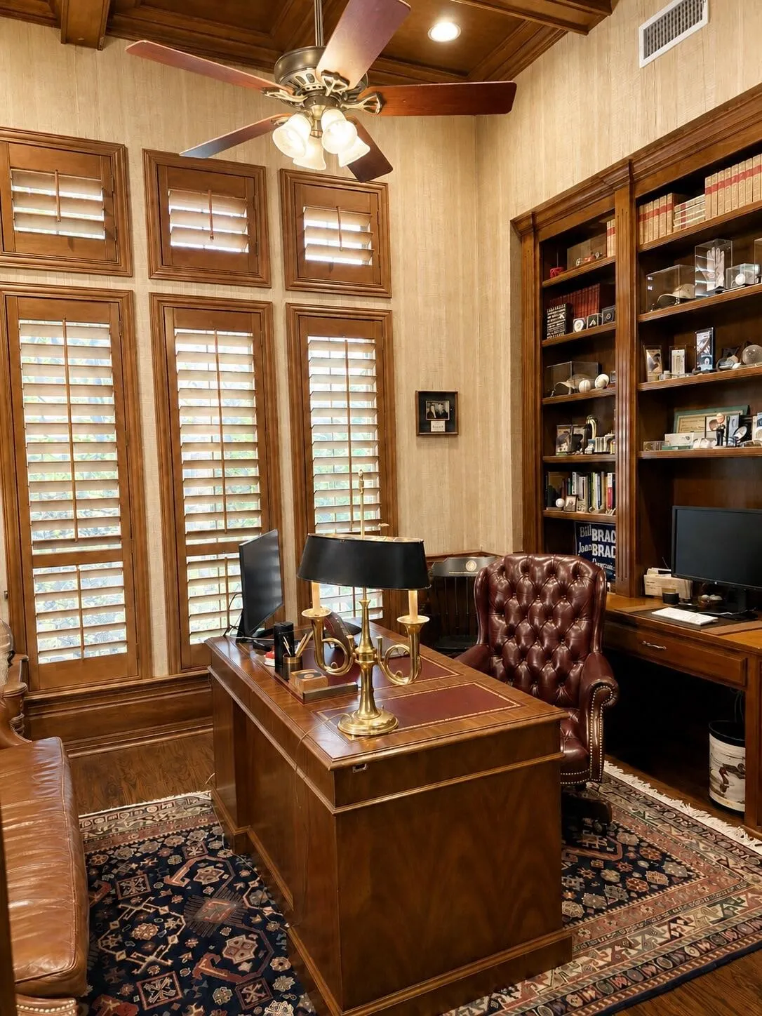 Single Family Residence For Sale in Tarrant County , 801 Huntington Court, Southlake, Texas 76092, 5 Bedroom, 6 Bathroom, 4 Garage spaces, 5,114 Sqft, built in 1996, mls#21377099, Real Estate Agent in Southlake, Homes For Sale in Tarrant county, Homes For Sale in Southlake, Realtor in Southlake Texas, Real Estate Brokerage Independent Realty Texas, Luminita Cordes Realtor