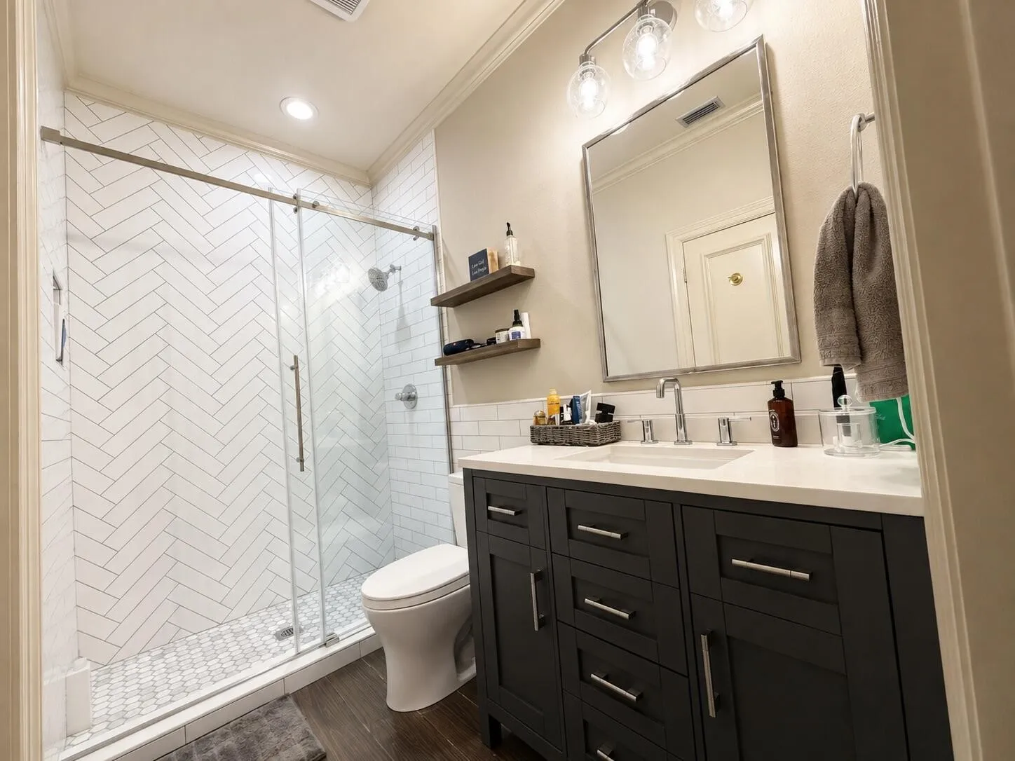 Single Family Residence For Sale in Tarrant County , 801 Huntington Court, Southlake, Texas 76092, 5 Bedroom, 6 Bathroom, 4 Garage spaces, 5,114 Sqft, built in 1996, mls#21377099, Real Estate Agent in Southlake, Homes For Sale in Tarrant county, Homes For Sale in Southlake, Realtor in Southlake Texas, Real Estate Brokerage Independent Realty Texas, Luminita Cordes Realtor