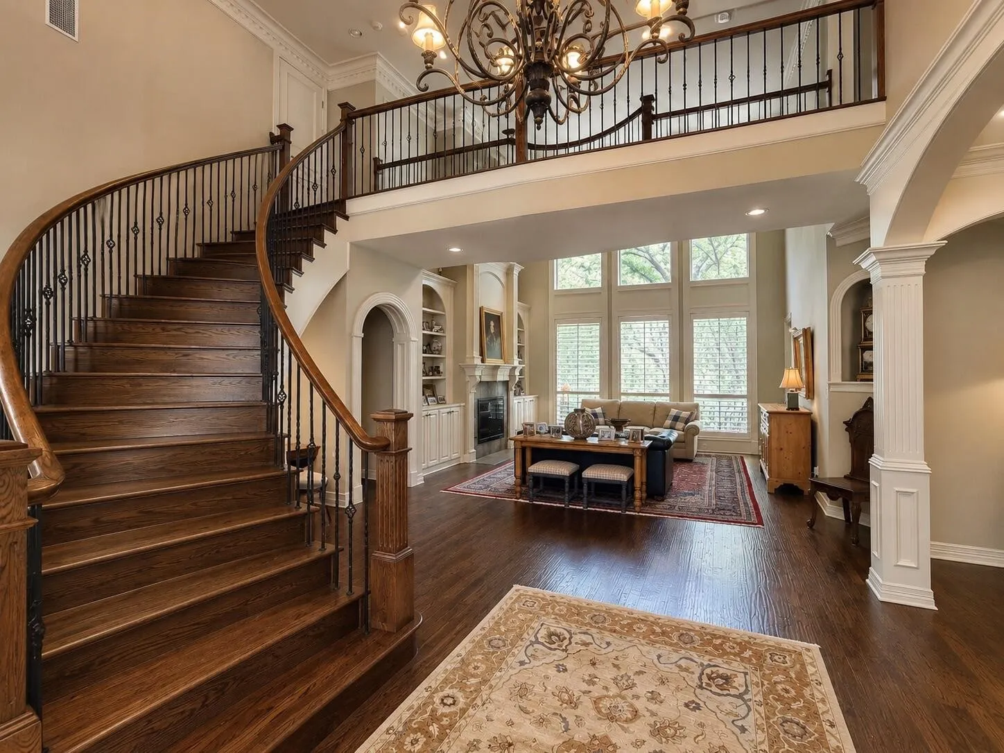 Single Family Residence For Sale in Tarrant County , 801 Huntington Court, Southlake, Texas 76092, 5 Bedroom, 6 Bathroom, 4 Garage spaces, 5,114 Sqft, built in 1996, mls#21377099, Real Estate Agent in Southlake, Homes For Sale in Tarrant county, Homes For Sale in Southlake, Realtor in Southlake Texas, Real Estate Brokerage Independent Realty Texas, Luminita Cordes Realtor