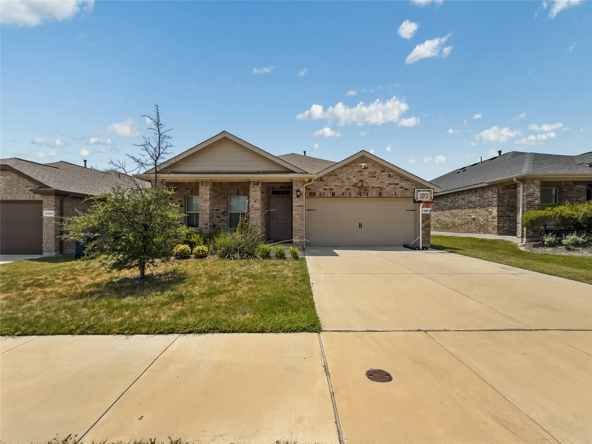 Single Family Residence For Sale in Tarrant County , 2320 Richburg Street, Fort Worth, Texas 76108, 4 Bedroom, 2 Bathroom, 2 Garage spaces, 1,601 Sqft, built in 2021, mls#21373119, Real Estate Agent in Fort Worth, Homes For Sale in Tarrant county, Homes For Sale in Fort Worth, Realtor in Fort Worth Texas, Real Estate Brokerage Independent Realty Texas, Luminita Cordes Realtor