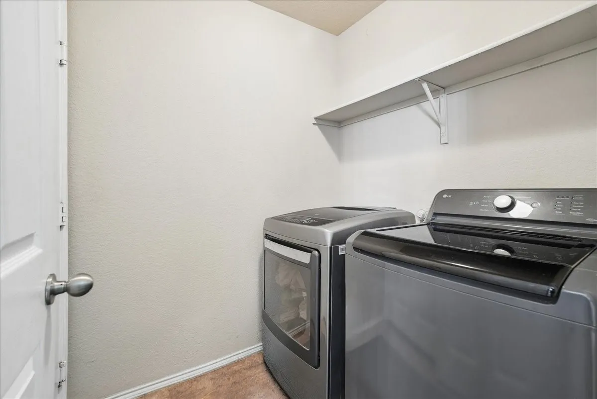 Single Family Residence For Sale in Denton County , 1010 Canterbury Drive, Prosper, Texas 75078, 4 Bedroom, 2 Bathroom, 2 Garage spaces, 2,045 Sqft, built in 2010, mls#21375055, Real Estate Agent in Prosper, Homes For Sale in Denton county, Homes For Sale in Prosper, Realtor in Prosper Texas, Real Estate Brokerage Independent Realty Texas, Luminita Cordes Realtor