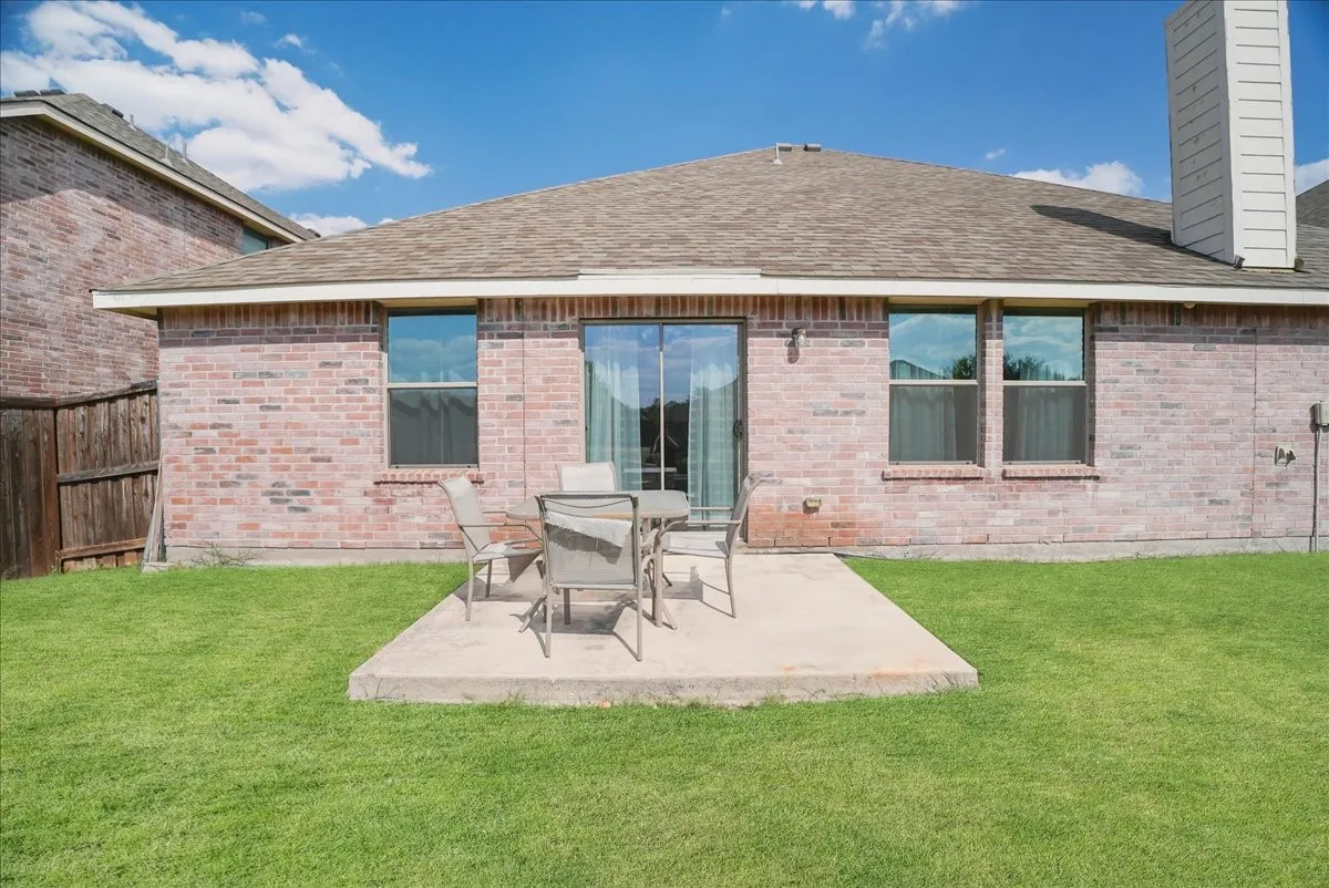 Single Family Residence For Sale in Denton County , 1010 Canterbury Drive, Prosper, Texas 75078, 4 Bedroom, 2 Bathroom, 2 Garage spaces, 2,045 Sqft, built in 2010, mls#21375055, Real Estate Agent in Prosper, Homes For Sale in Denton county, Homes For Sale in Prosper, Realtor in Prosper Texas, Real Estate Brokerage Independent Realty Texas, Luminita Cordes Realtor