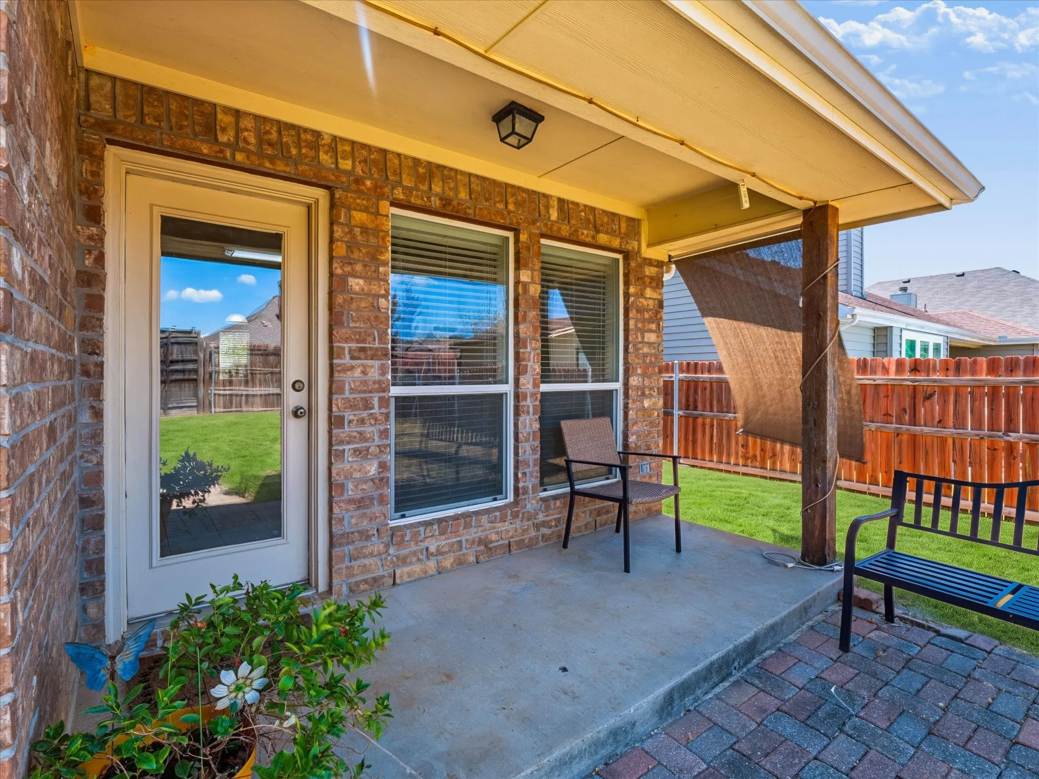 Single Family Residence For Sale in Denton County , 732 Countryside Drive, Aubrey, Texas 76227, 3 Bedroom, 2 Bathroom, 2 Garage spaces, 1,649 Sqft, built in 2005, mls#21374123, Real Estate Agent in Aubrey, Homes For Sale in Denton county, Homes For Sale in Aubrey, Realtor in Aubrey Texas, Real Estate Brokerage Independent Realty Texas, Luminita Cordes Realtor