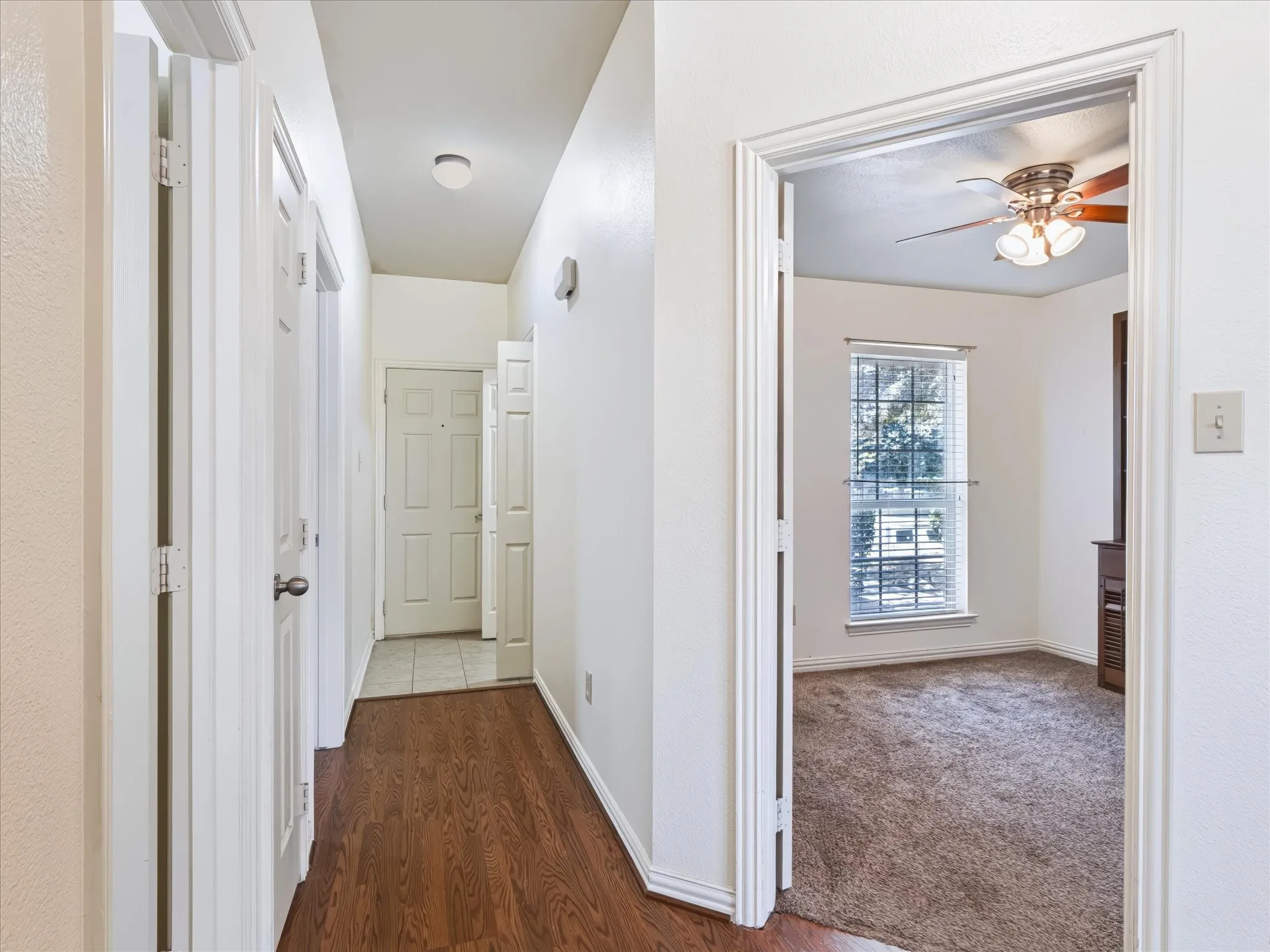 Single Family Residence For Sale in Denton County , 732 Countryside Drive, Aubrey, Texas 76227, 3 Bedroom, 2 Bathroom, 2 Garage spaces, 1,649 Sqft, built in 2005, mls#21374123, Real Estate Agent in Aubrey, Homes For Sale in Denton county, Homes For Sale in Aubrey, Realtor in Aubrey Texas, Real Estate Brokerage Independent Realty Texas, Luminita Cordes Realtor