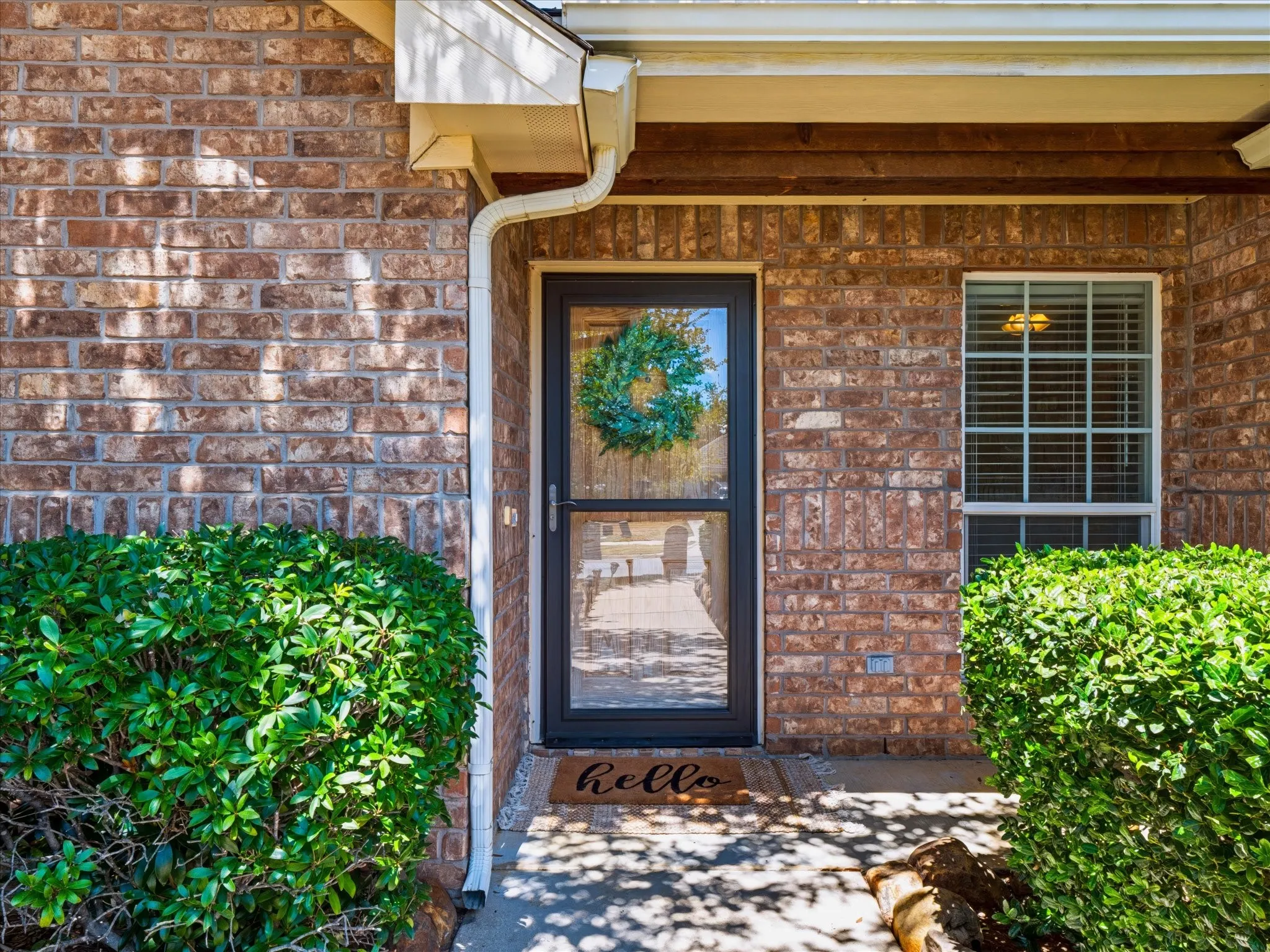 Single Family Residence For Sale in Denton County , 732 Countryside Drive, Aubrey, Texas 76227, 3 Bedroom, 2 Bathroom, 2 Garage spaces, 1,649 Sqft, built in 2005, mls#21374123, Real Estate Agent in Aubrey, Homes For Sale in Denton county, Homes For Sale in Aubrey, Realtor in Aubrey Texas, Real Estate Brokerage Independent Realty Texas, Luminita Cordes Realtor