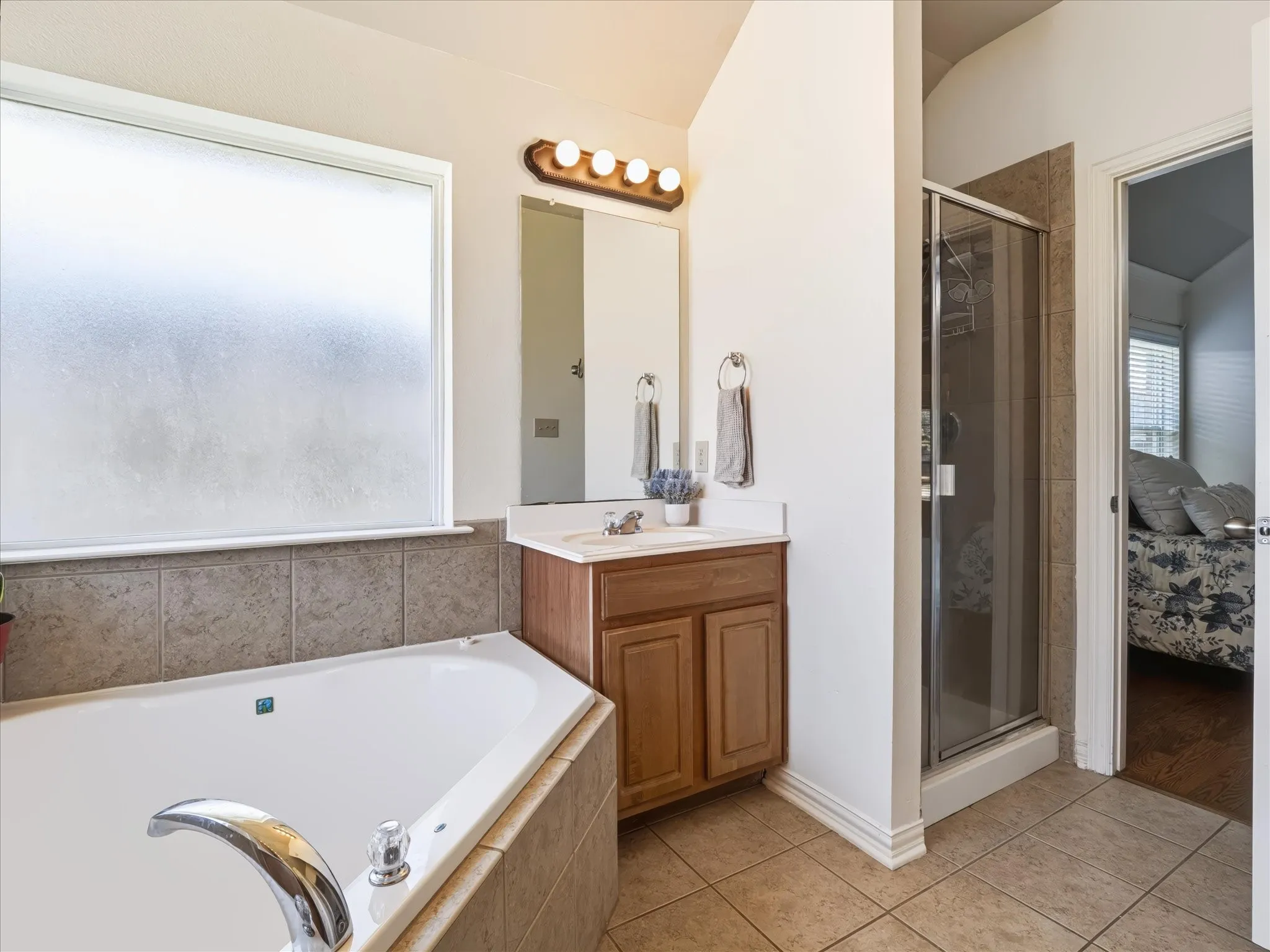 Single Family Residence For Sale in Denton County , 732 Countryside Drive, Aubrey, Texas 76227, 3 Bedroom, 2 Bathroom, 2 Garage spaces, 1,649 Sqft, built in 2005, mls#21374123, Real Estate Agent in Aubrey, Homes For Sale in Denton county, Homes For Sale in Aubrey, Realtor in Aubrey Texas, Real Estate Brokerage Independent Realty Texas, Luminita Cordes Realtor