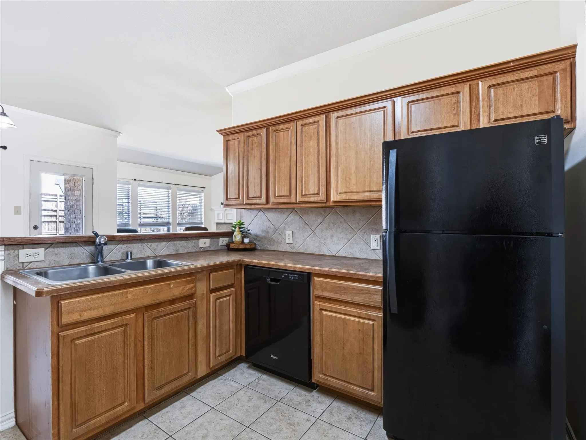 Single Family Residence For Sale in Denton County , 732 Countryside Drive, Aubrey, Texas 76227, 3 Bedroom, 2 Bathroom, 2 Garage spaces, 1,649 Sqft, built in 2005, mls#21374123, Real Estate Agent in Aubrey, Homes For Sale in Denton county, Homes For Sale in Aubrey, Realtor in Aubrey Texas, Real Estate Brokerage Independent Realty Texas, Luminita Cordes Realtor
