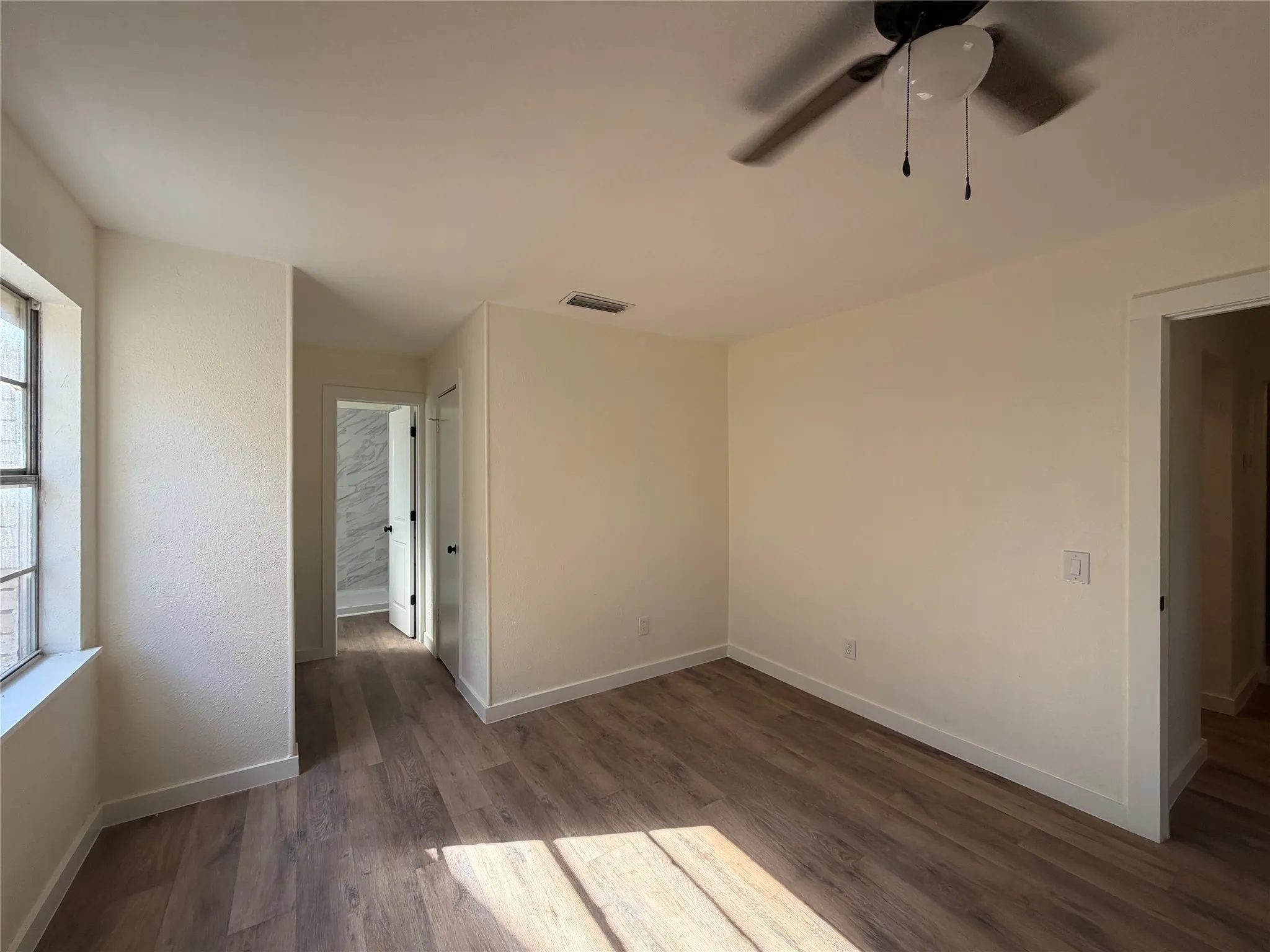 Single Family Residence For Rent in Dallas County , 4033 Morgan Drive, Mesquite, Texas 75150, 4 Bedroom, 2 Bathroom, 2 Garage spaces, 2,102 Sqft, built in 1972, mls#21376703, Real Estate Agent in Mesquite, Homes For Rent in Dallas county, Homes For Rent in Mesquite, Realtor in Mesquite Texas, Real Estate Brokerage Independent Realty Texas, Luminita Cordes Realtor