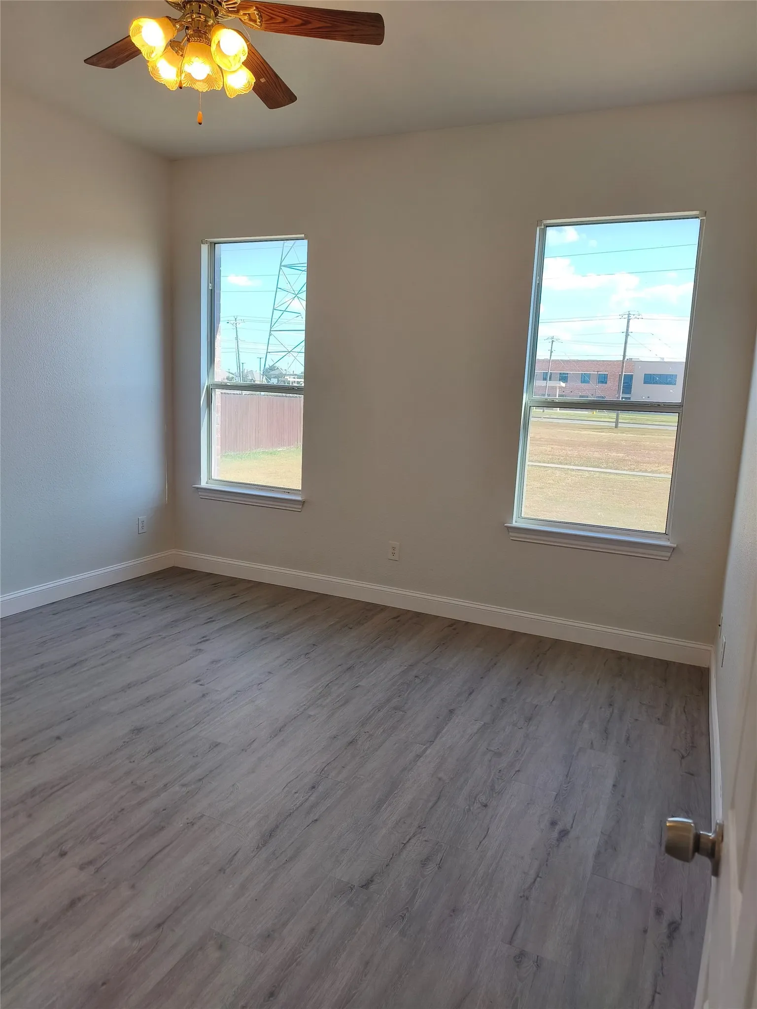 Duplex For Rent in Collin County , 217 Wyndham Meadows Way, Wylie, Texas 75098, 4 Bedroom, 3 Bathroom, 1 Garage spaces, 1,337 Sqft, built in 2004, mls#21377113, Real Estate Agent in Wylie, Homes For Rent in Collin county, Homes For Rent in Wylie, Realtor in Wylie Texas, Real Estate Brokerage Independent Realty Texas, Luminita Cordes Realtor