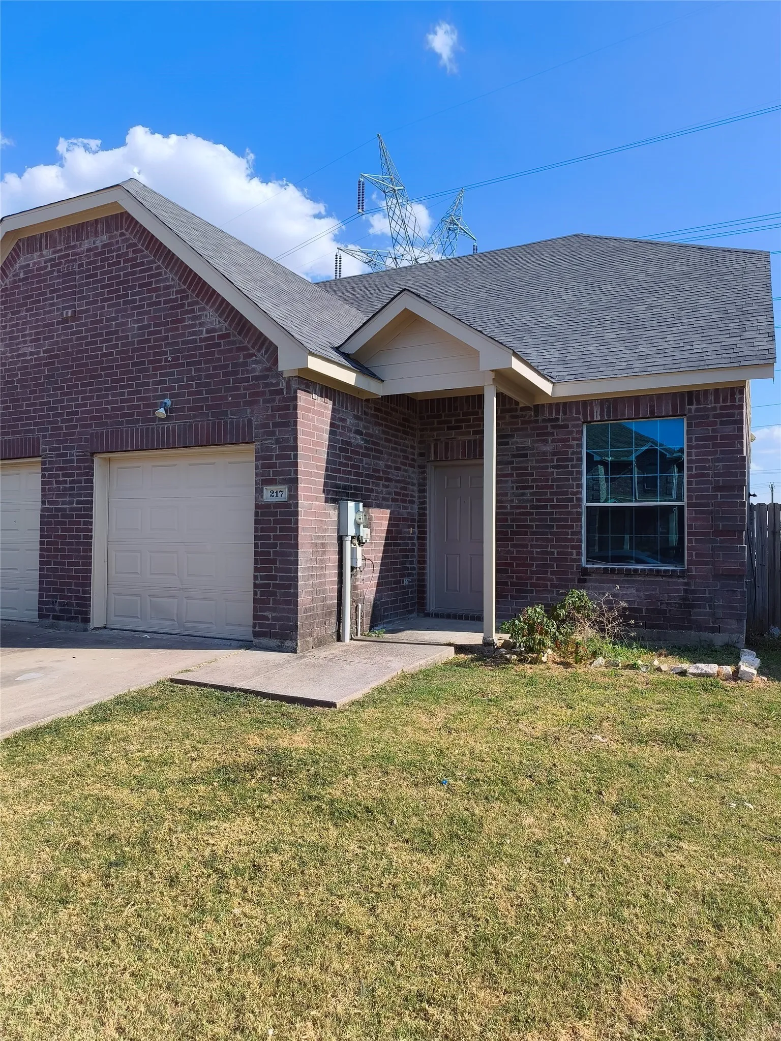 Duplex For Rent in Collin County , 217 Wyndham Meadows Way, Wylie, Texas 75098, 4 Bedroom, 3 Bathroom, 1 Garage spaces, 1,337 Sqft, built in 2004, mls#21377113, Real Estate Agent in Wylie, Homes For Rent in Collin county, Homes For Rent in Wylie, Realtor in Wylie Texas, Real Estate Brokerage Independent Realty Texas, Luminita Cordes Realtor