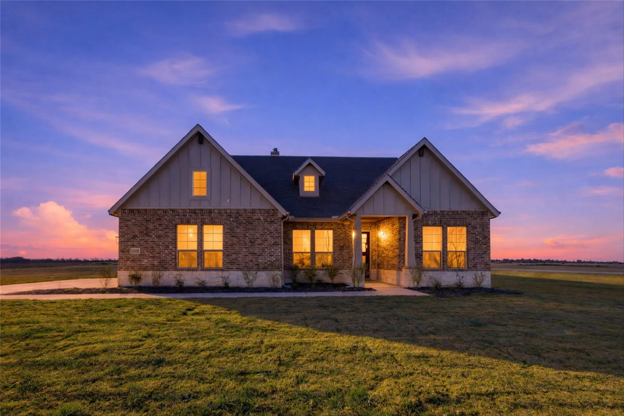 Single Family Residence For Sale in Cooke County , 1030 County Road 200, Valley View, Texas 76272, 4 Bedroom, 3 Bathroom, 2 Garage spaces, 2,499 Sqft, built in 2025, mls#21377114, Real Estate Agent in Valley View, Homes For Sale in Cooke county, Homes For Sale in Valley View, Realtor in Valley View Texas, Real Estate Brokerage Independent Realty Texas, Luminita Cordes Realtor
