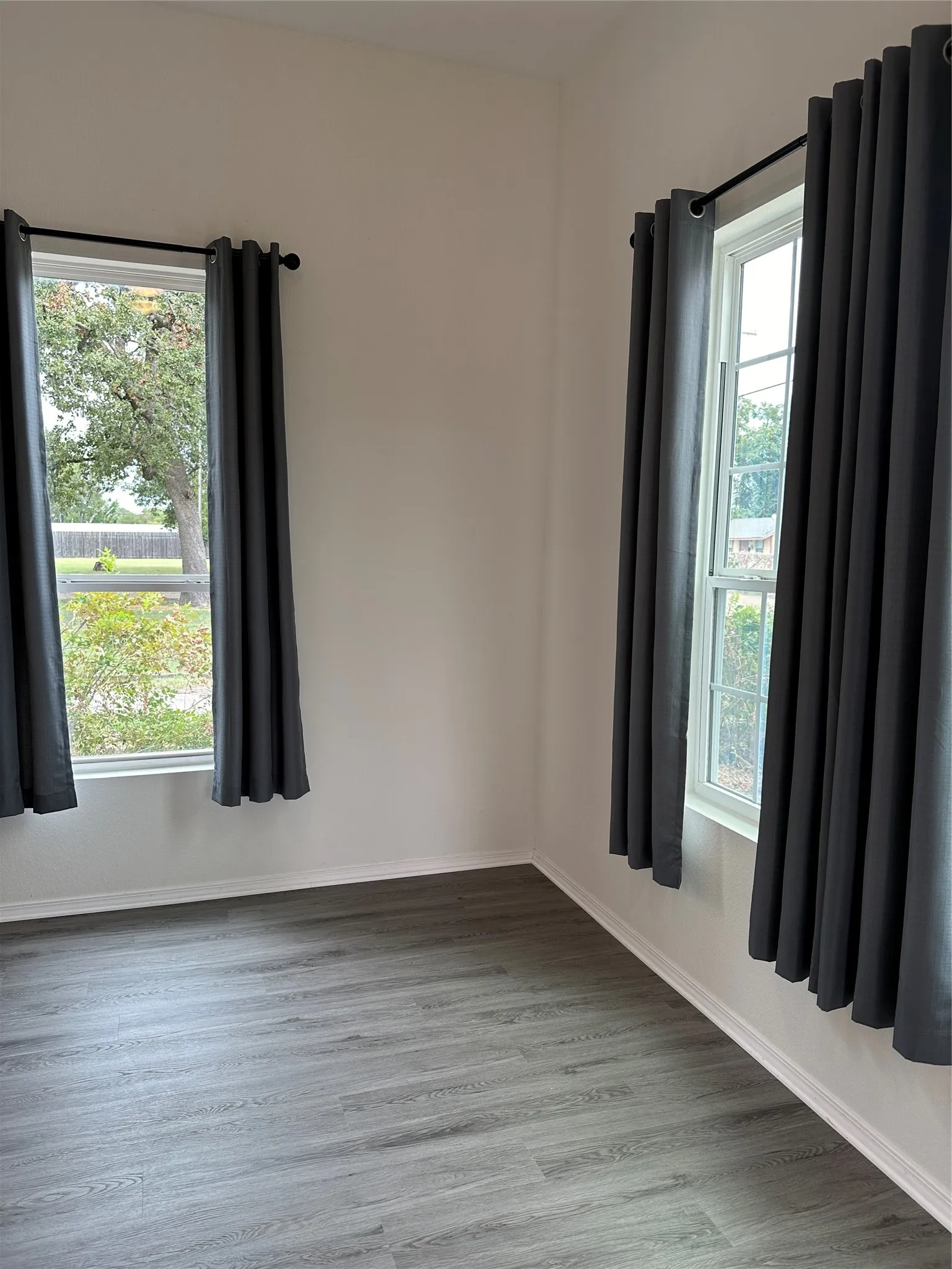Duplex For Rent in Falls County , 301 Ward Street B, Marlin, Texas 76661, 2 Bedroom, 1 Bathroom, Garage spaces, 1,000 Sqft, built in 1950, mls#21375686, Real Estate Agent in Marlin, Homes For Rent in Falls county, Homes For Rent in Marlin, Realtor in Marlin Texas, Real Estate Brokerage Independent Realty Texas, Luminita Cordes Realtor