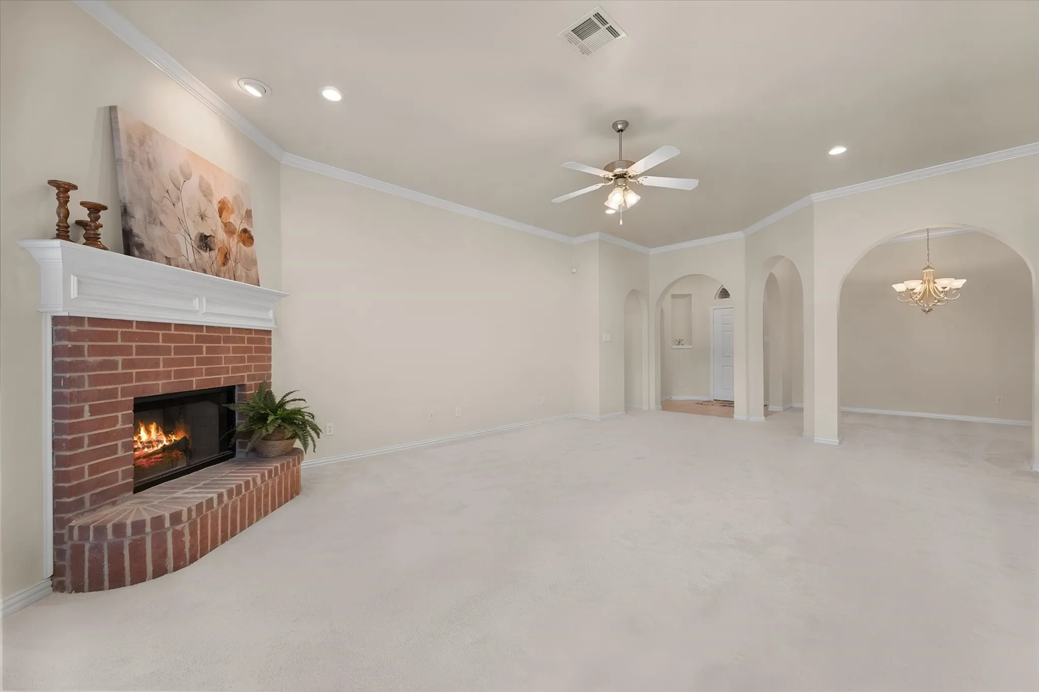 Single Family Residence For Sale in Johnson County , 200 Arrowhead Drive, Burleson, Texas 76028, 3 Bedroom, 2 Bathroom, 2 Garage spaces, 1,903 Sqft, built in 2003, mls#21375822, Real Estate Agent in Burleson, Homes For Sale in Johnson county, Homes For Sale in Burleson, Realtor in Burleson Texas, Real Estate Brokerage Independent Realty Texas, Luminita Cordes Realtor