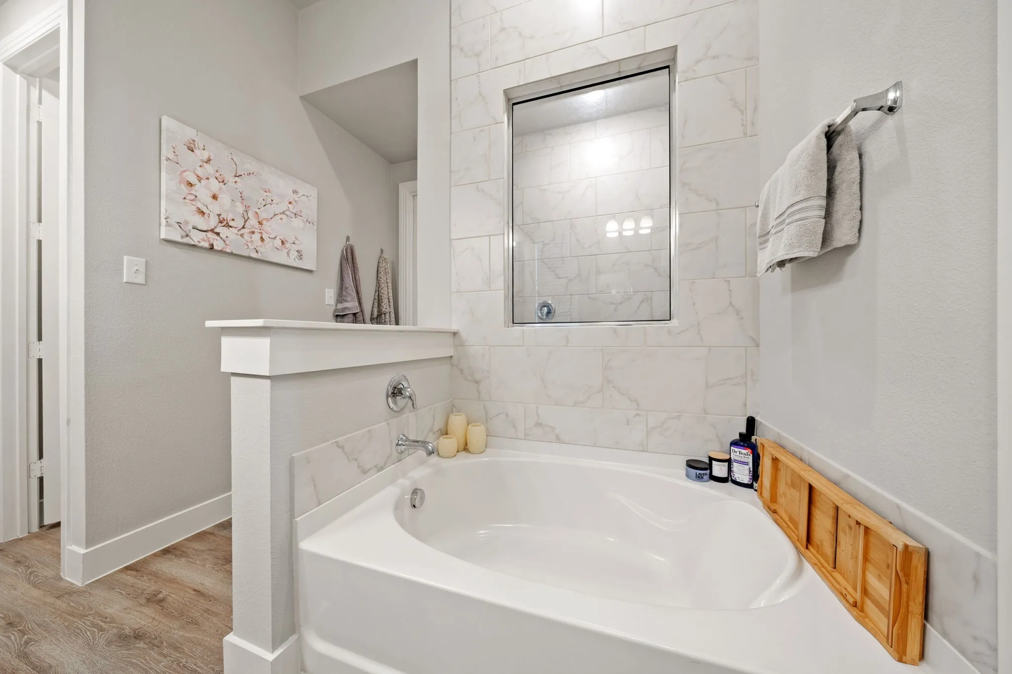 Single Family Residence For Sale in Rockwall County , 1830 Bellagio Lane, Mclendon Chisholm, Texas 75032, 4 Bedroom, 4 Bathroom, 3 Garage spaces, 2,772 Sqft, built in 2020, mls#21377096, Real Estate Agent in Mclendon Chisholm, Homes For Sale in Rockwall county, Homes For Sale in Mclendon Chisholm, Realtor in Mclendon Chisholm Texas, Real Estate Brokerage Independent Realty Texas, Luminita Cordes Realtor