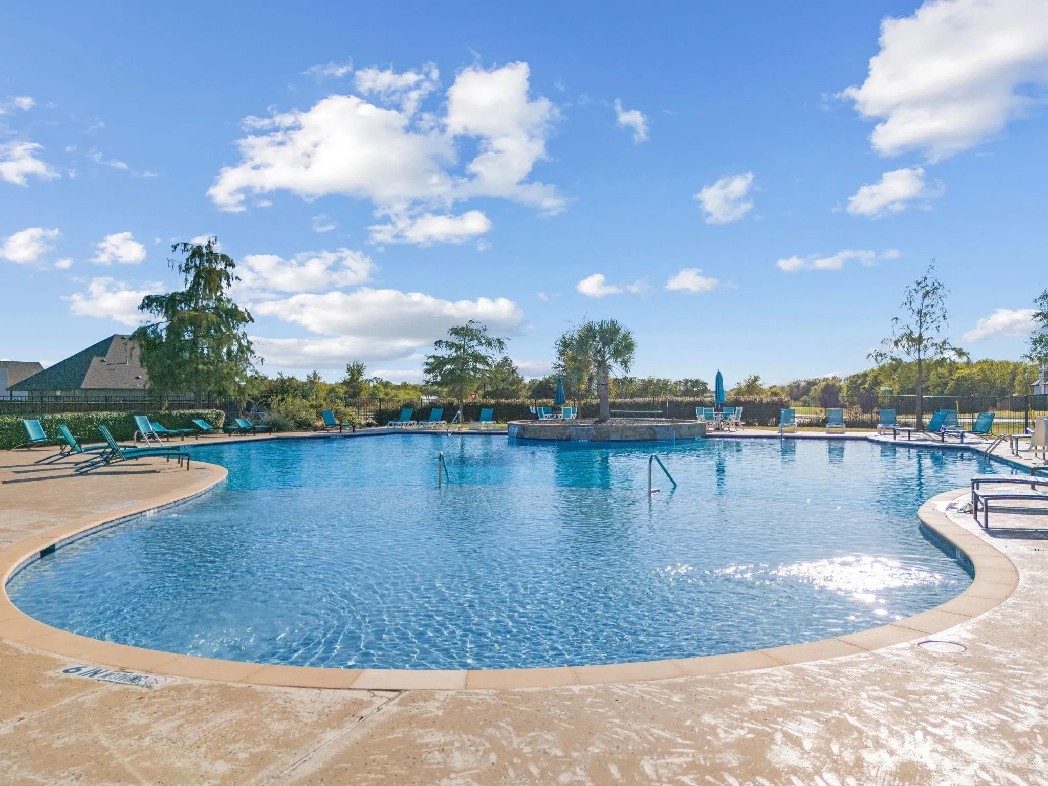 Single Family Residence For Sale in Rockwall County , 1830 Bellagio Lane, Mclendon Chisholm, Texas 75032, 4 Bedroom, 4 Bathroom, 3 Garage spaces, 2,772 Sqft, built in 2020, mls#21377096, Real Estate Agent in Mclendon Chisholm, Homes For Sale in Rockwall county, Homes For Sale in Mclendon Chisholm, Realtor in Mclendon Chisholm Texas, Real Estate Brokerage Independent Realty Texas, Luminita Cordes Realtor