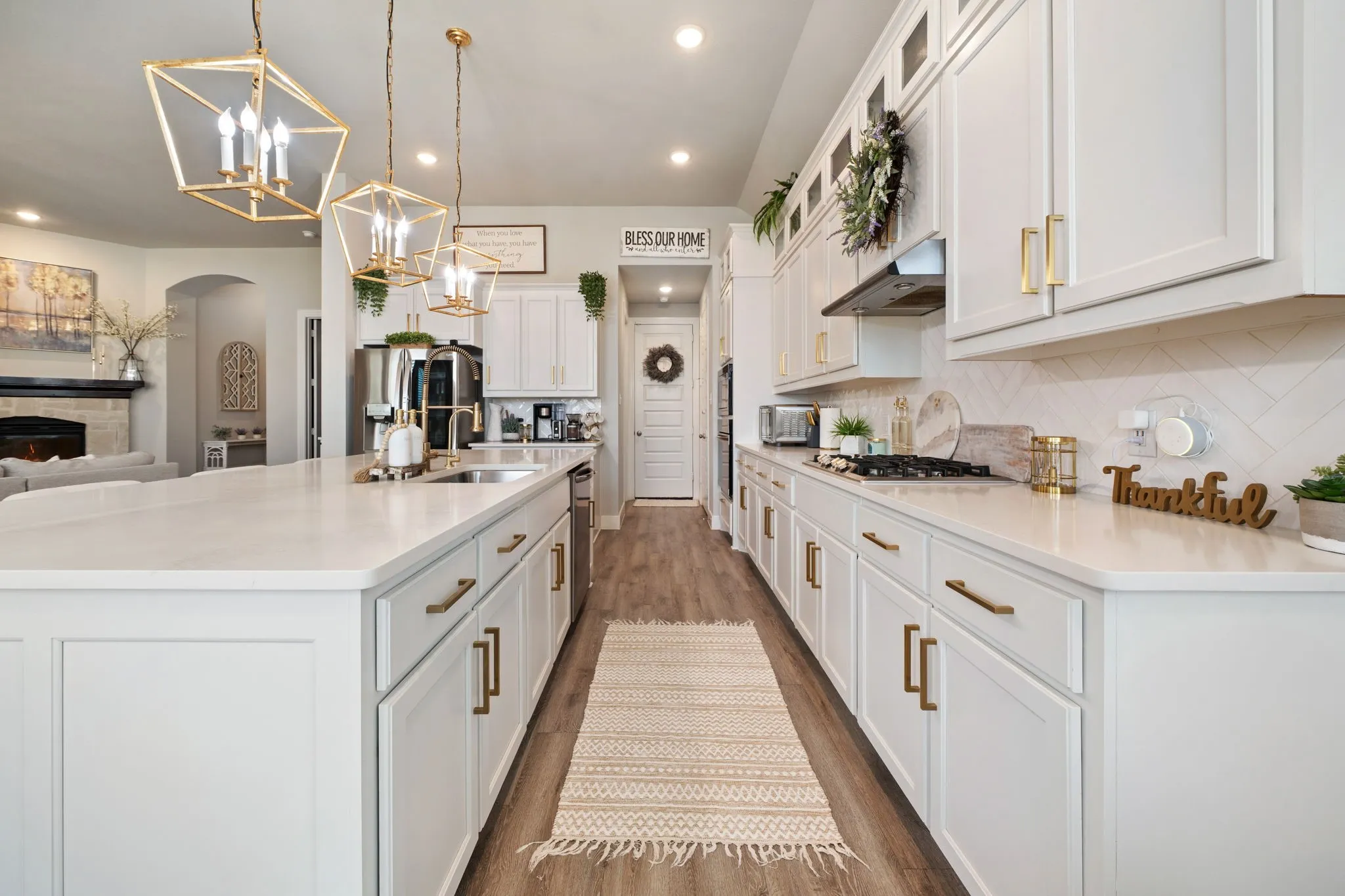 Single Family Residence For Sale in Rockwall County , 1830 Bellagio Lane, Mclendon Chisholm, Texas 75032, 4 Bedroom, 4 Bathroom, 3 Garage spaces, 2,772 Sqft, built in 2020, mls#21377096, Real Estate Agent in Mclendon Chisholm, Homes For Sale in Rockwall county, Homes For Sale in Mclendon Chisholm, Realtor in Mclendon Chisholm Texas, Real Estate Brokerage Independent Realty Texas, Luminita Cordes Realtor