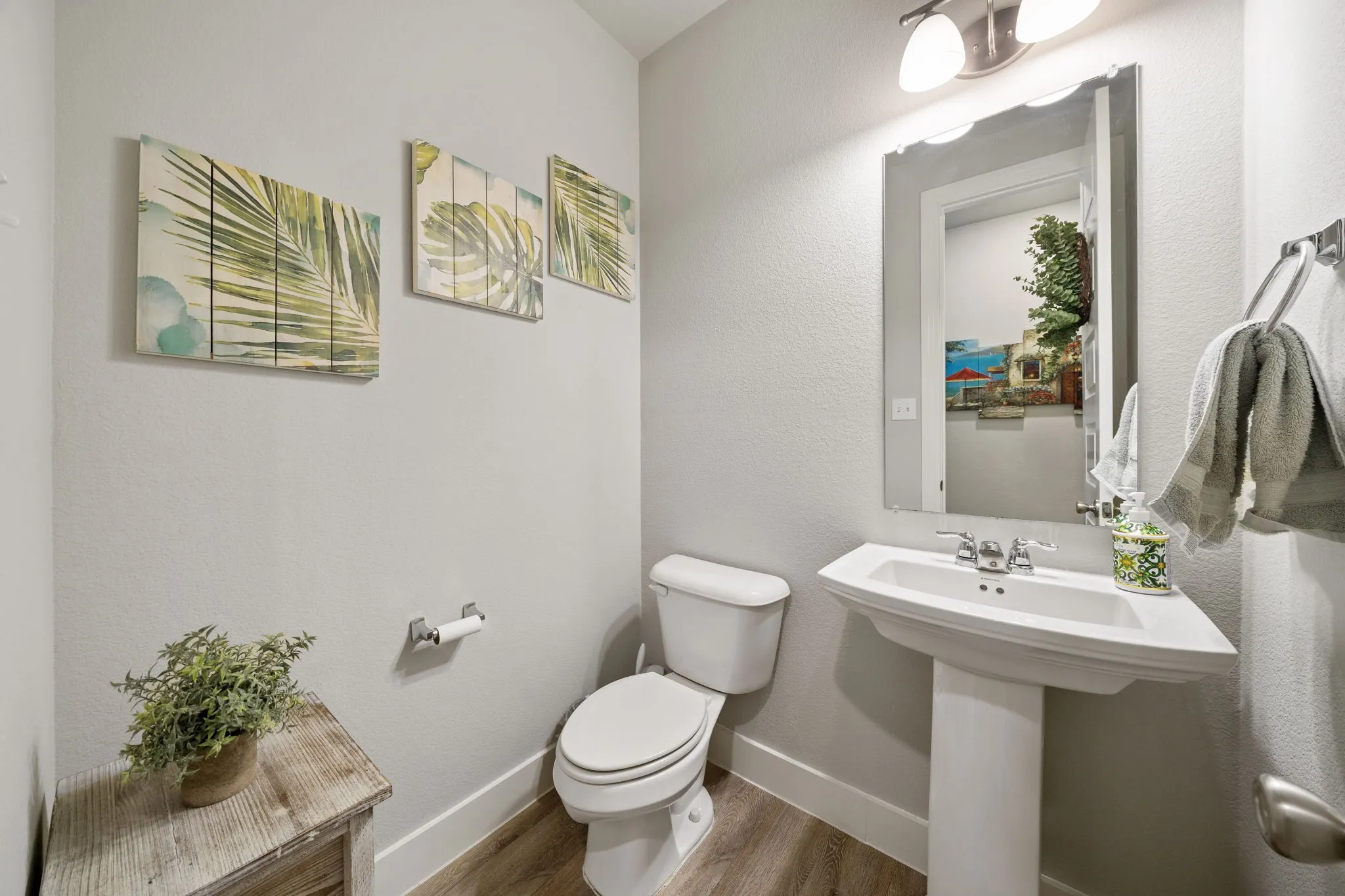 Single Family Residence For Sale in Rockwall County , 1830 Bellagio Lane, Mclendon Chisholm, Texas 75032, 4 Bedroom, 4 Bathroom, 3 Garage spaces, 2,772 Sqft, built in 2020, mls#21377096, Real Estate Agent in Mclendon Chisholm, Homes For Sale in Rockwall county, Homes For Sale in Mclendon Chisholm, Realtor in Mclendon Chisholm Texas, Real Estate Brokerage Independent Realty Texas, Luminita Cordes Realtor
