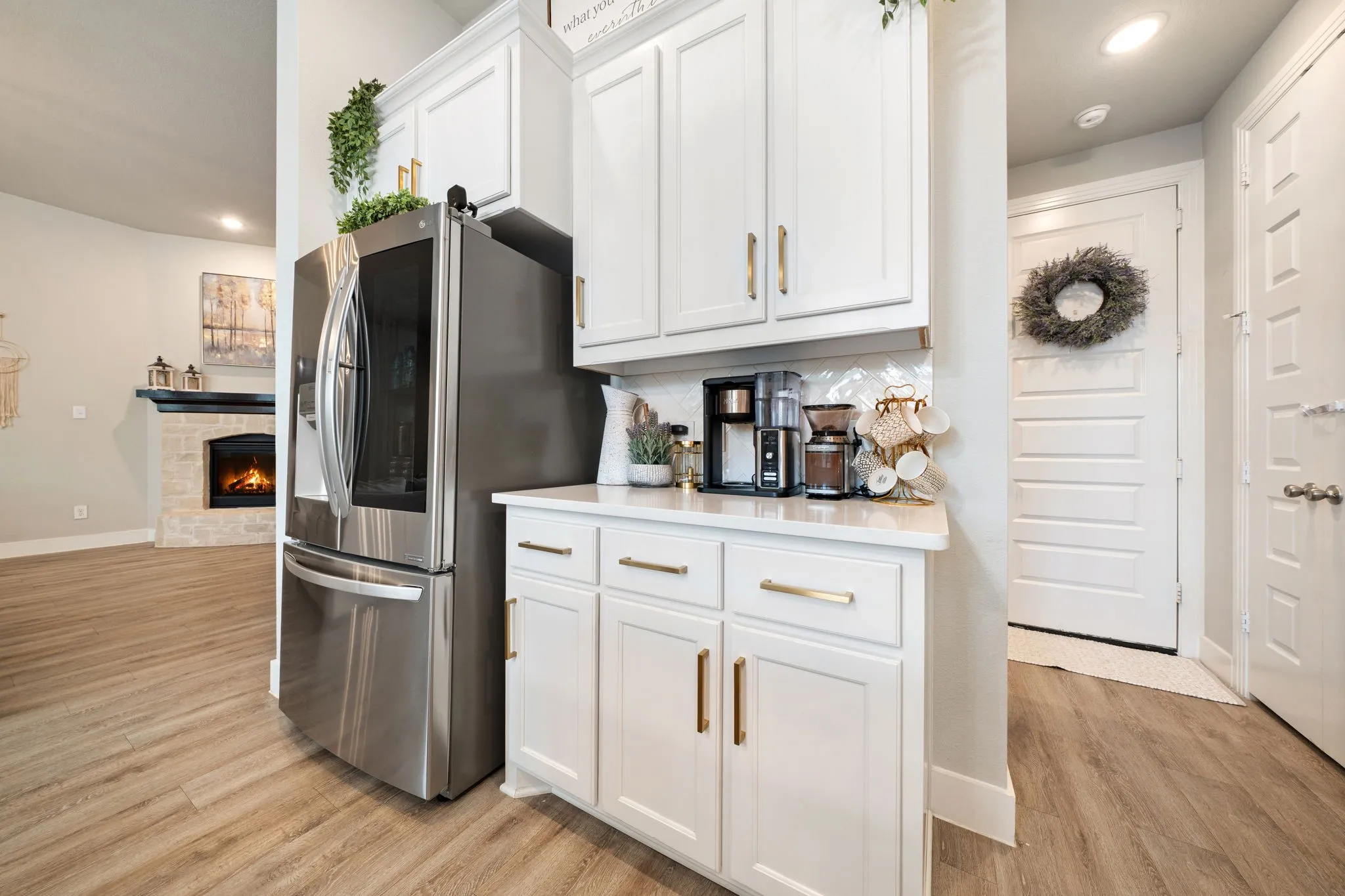 Single Family Residence For Sale in Rockwall County , 1830 Bellagio Lane, Mclendon Chisholm, Texas 75032, 4 Bedroom, 4 Bathroom, 3 Garage spaces, 2,772 Sqft, built in 2020, mls#21377096, Real Estate Agent in Mclendon Chisholm, Homes For Sale in Rockwall county, Homes For Sale in Mclendon Chisholm, Realtor in Mclendon Chisholm Texas, Real Estate Brokerage Independent Realty Texas, Luminita Cordes Realtor