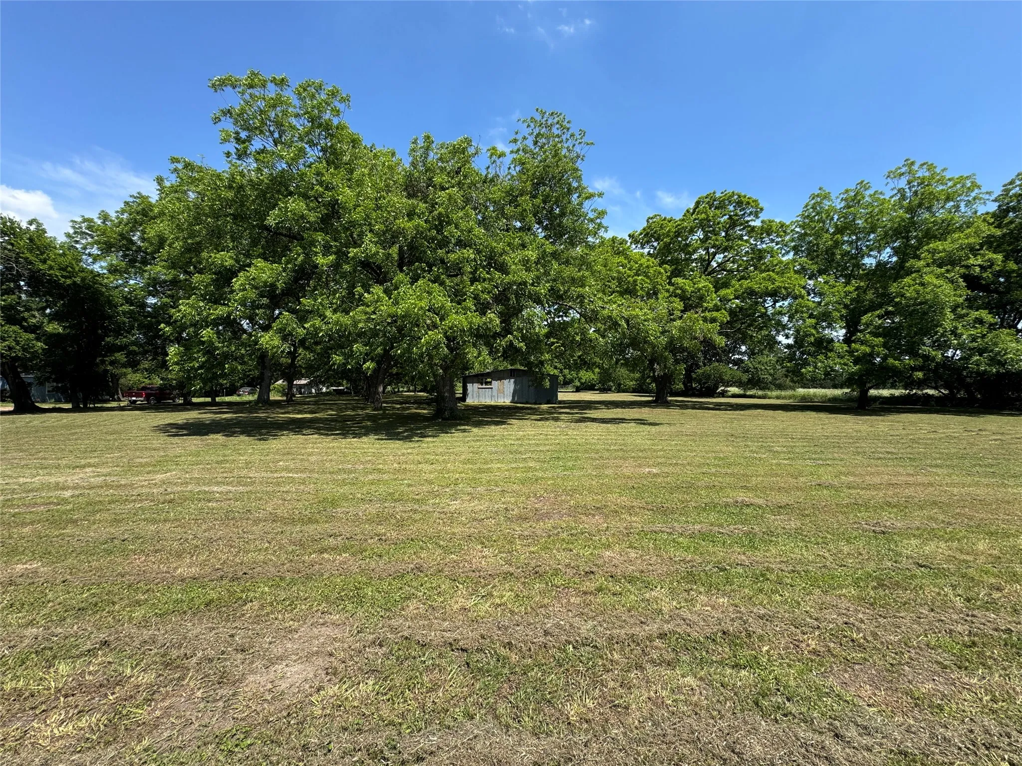 Single Family Residence For Sale in Fannin County , 4934 Fm-68, Gober, Texas 75443, 3 Bedroom, 1 Bathroom, 2 Garage spaces, 1,323 Sqft, built in 1948, mls#21377071, Real Estate Agent in Gober, Homes For Sale in Fannin county, Homes For Sale in Gober, Realtor in Gober Texas, Real Estate Brokerage Independent Realty Texas, Luminita Cordes Realtor