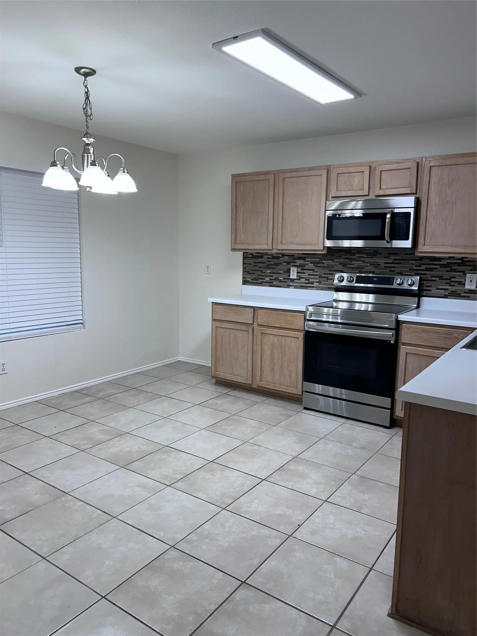 Single Family Residence For Rent in Dallas County , 1438 Eastview Drive, Garland, Texas 75040, 3 Bedroom, 2 Bathroom, 2 Garage spaces, 1,628 Sqft, built in 1997, mls#21377132, Real Estate Agent in Garland, Homes For Rent in Dallas county, Homes For Rent in Garland, Realtor in Garland Texas, Real Estate Brokerage Independent Realty Texas, Luminita Cordes Realtor