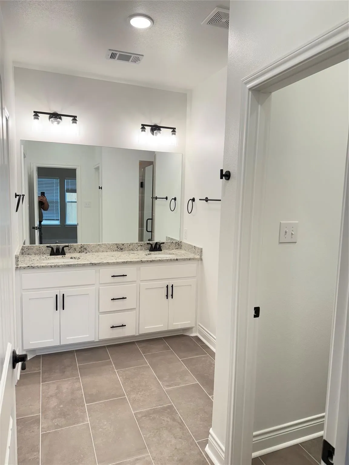 Single Family Residence For Sale in Hunt County , 1305 Brad Kellar Drive, Greenville, Texas 75402, 4 Bedroom, 2 Bathroom, 2 Garage spaces, 1,704 Sqft, built in 2024, mls#21376900, Real Estate Agent in Greenville, Homes For Sale in Hunt county, Homes For Sale in Greenville, Realtor in Greenville Texas, Real Estate Brokerage Independent Realty Texas, Luminita Cordes Realtor