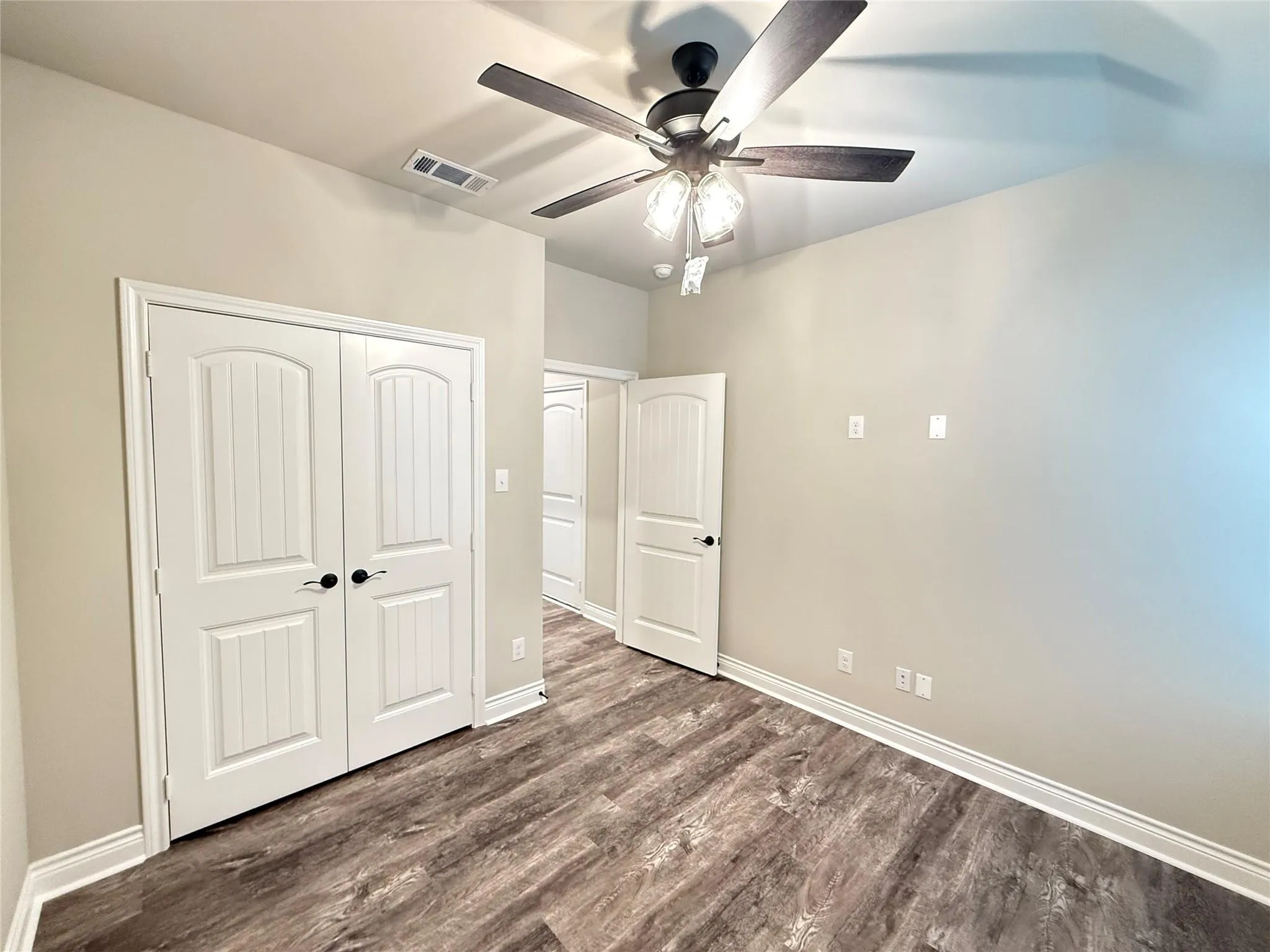 Single Family Residence For Sale in Hunt County , 1305 Brad Kellar Drive, Greenville, Texas 75402, 4 Bedroom, 2 Bathroom, 2 Garage spaces, 1,704 Sqft, built in 2024, mls#21376900, Real Estate Agent in Greenville, Homes For Sale in Hunt county, Homes For Sale in Greenville, Realtor in Greenville Texas, Real Estate Brokerage Independent Realty Texas, Luminita Cordes Realtor