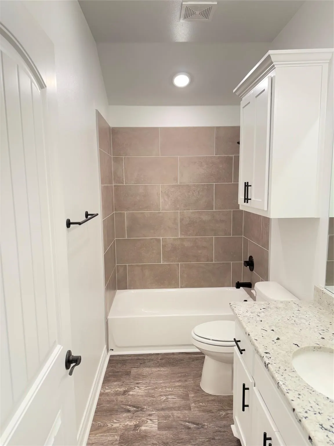 Single Family Residence For Sale in Hunt County , 1305 Brad Kellar Drive, Greenville, Texas 75402, 4 Bedroom, 2 Bathroom, 2 Garage spaces, 1,704 Sqft, built in 2024, mls#21376900, Real Estate Agent in Greenville, Homes For Sale in Hunt county, Homes For Sale in Greenville, Realtor in Greenville Texas, Real Estate Brokerage Independent Realty Texas, Luminita Cordes Realtor