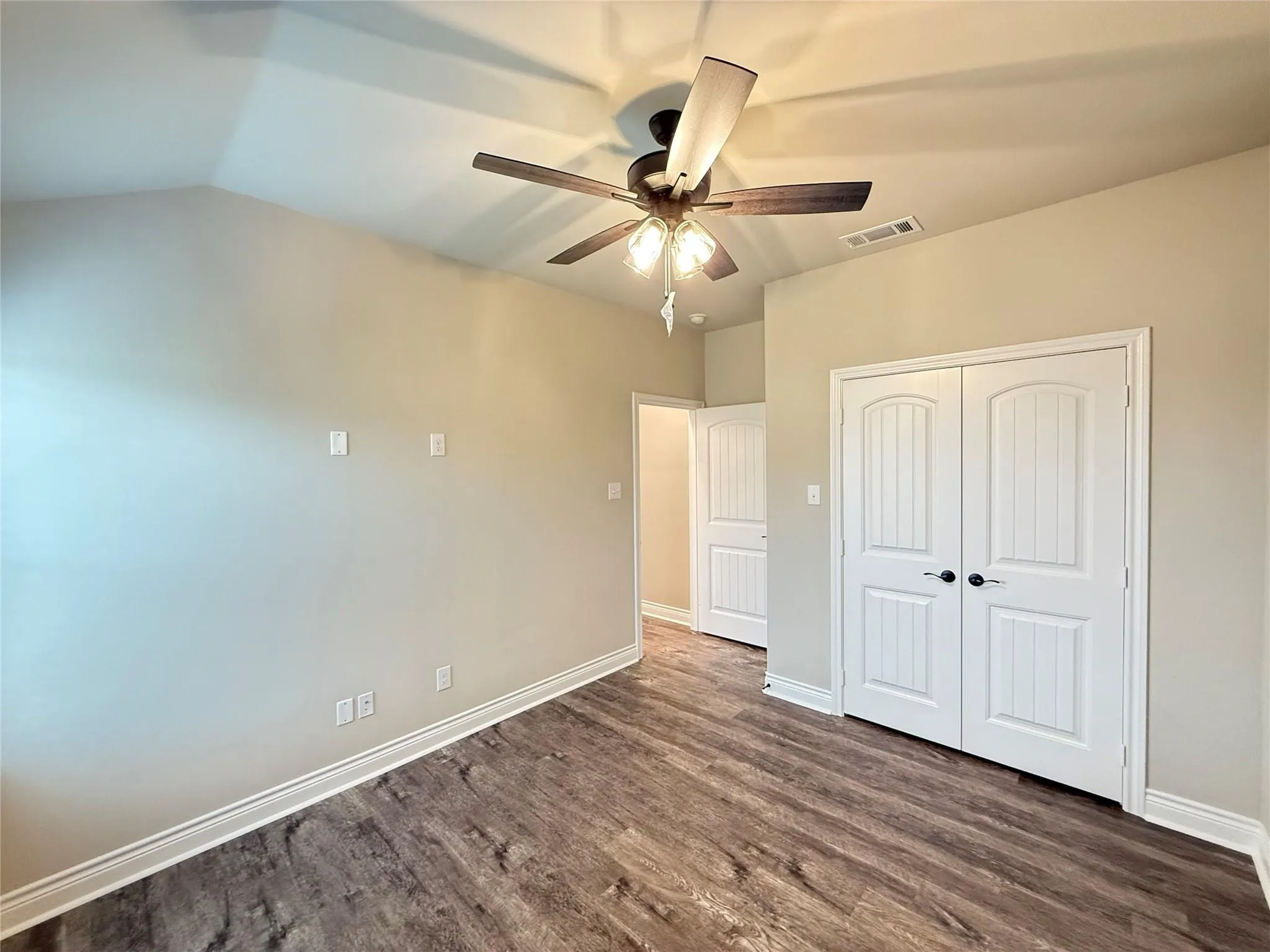 Single Family Residence For Sale in Hunt County , 1305 Brad Kellar Drive, Greenville, Texas 75402, 4 Bedroom, 2 Bathroom, 2 Garage spaces, 1,704 Sqft, built in 2024, mls#21376900, Real Estate Agent in Greenville, Homes For Sale in Hunt county, Homes For Sale in Greenville, Realtor in Greenville Texas, Real Estate Brokerage Independent Realty Texas, Luminita Cordes Realtor