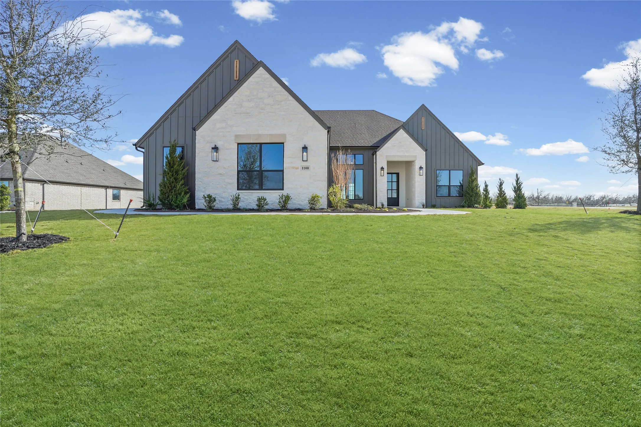 Single Family Residence For Sale in Hood County , 1100 Beginnings Drive, Granbury, Texas 76049, 4 Bedroom, 3 Bathroom, 3 Garage spaces, 3,033 Sqft, built in 2025, mls#21370842, Real Estate Agent in Granbury, Homes For Sale in Hood county, Homes For Sale in Granbury, Realtor in Granbury Texas, Real Estate Brokerage Independent Realty Texas, Luminita Cordes Realtor