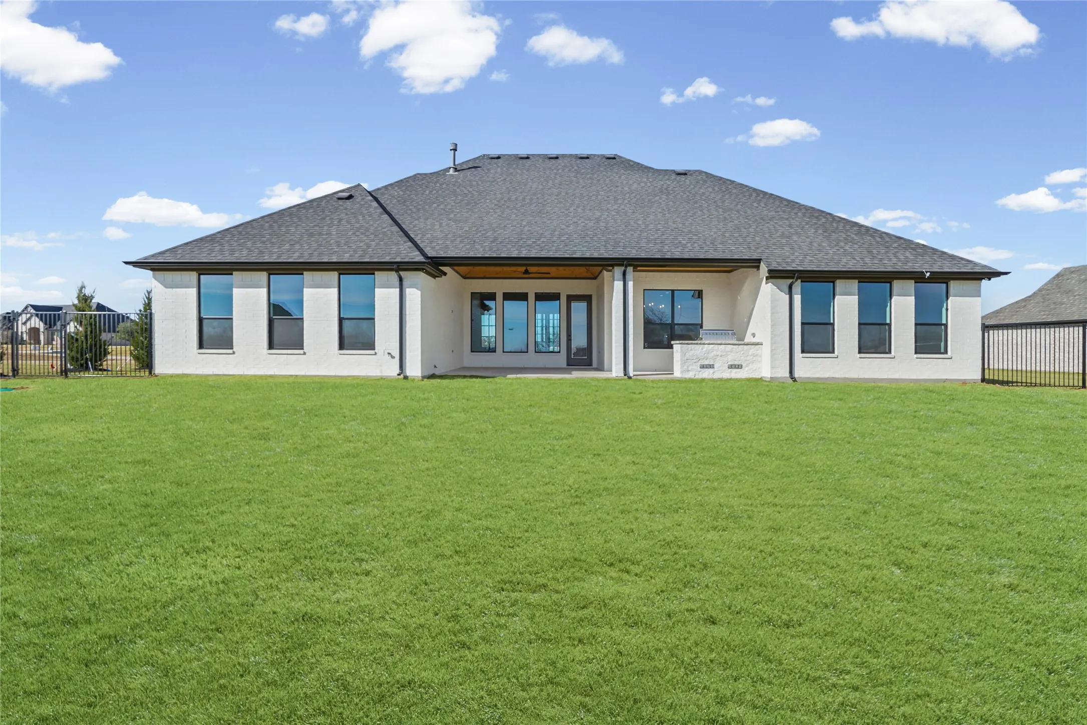 Single Family Residence For Sale in Hood County , 1100 Beginnings Drive, Granbury, Texas 76049, 4 Bedroom, 3 Bathroom, 3 Garage spaces, 3,033 Sqft, built in 2025, mls#21370842, Real Estate Agent in Granbury, Homes For Sale in Hood county, Homes For Sale in Granbury, Realtor in Granbury Texas, Real Estate Brokerage Independent Realty Texas, Luminita Cordes Realtor