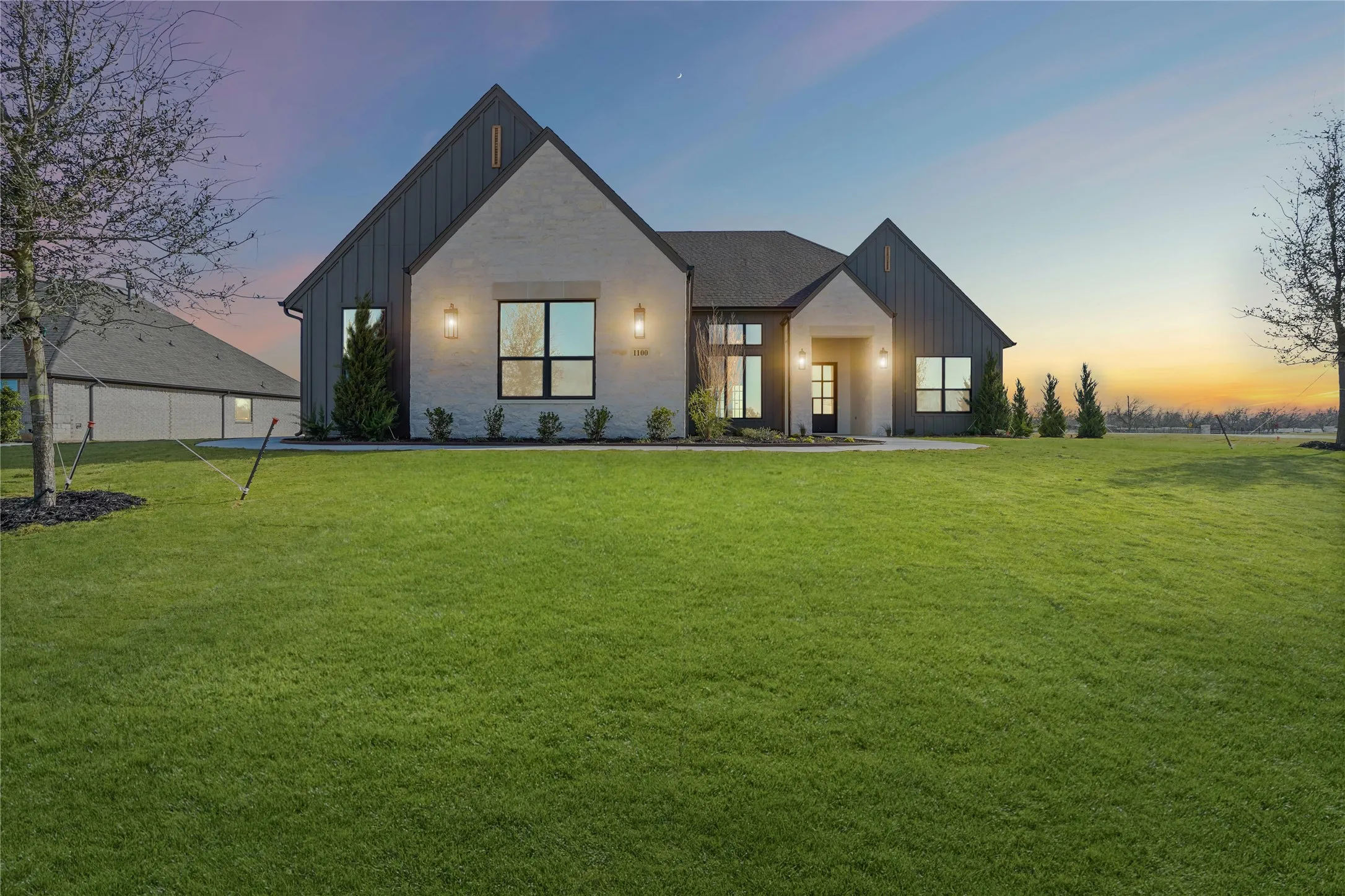 Single Family Residence For Sale in Hood County , 1100 Beginnings Drive, Granbury, Texas 76049, 4 Bedroom, 3 Bathroom, 3 Garage spaces, 3,033 Sqft, built in 2025, mls#21370842, Real Estate Agent in Granbury, Homes For Sale in Hood county, Homes For Sale in Granbury, Realtor in Granbury Texas, Real Estate Brokerage Independent Realty Texas, Luminita Cordes Realtor