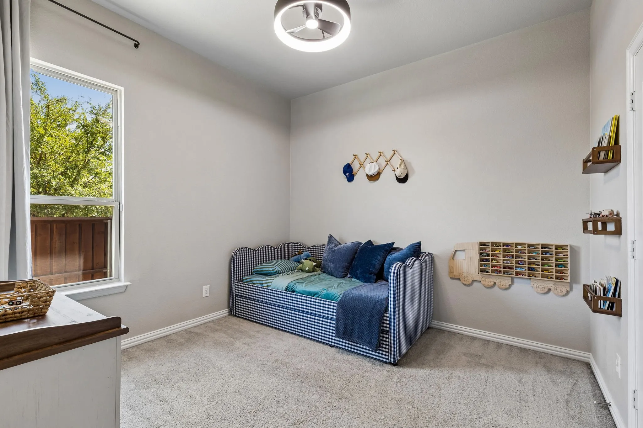 Single Family Residence For Sale in Parker County , 200 Gill Point Lane, Aledo, Texas 76008, 3 Bedroom, 2 Bathroom, 2 Garage spaces, 2,136 Sqft, built in 2017, mls#21376675, Real Estate Agent in Aledo, Homes For Sale in Parker county, Homes For Sale in Aledo, Realtor in Aledo Texas, Real Estate Brokerage Independent Realty Texas, Luminita Cordes Realtor