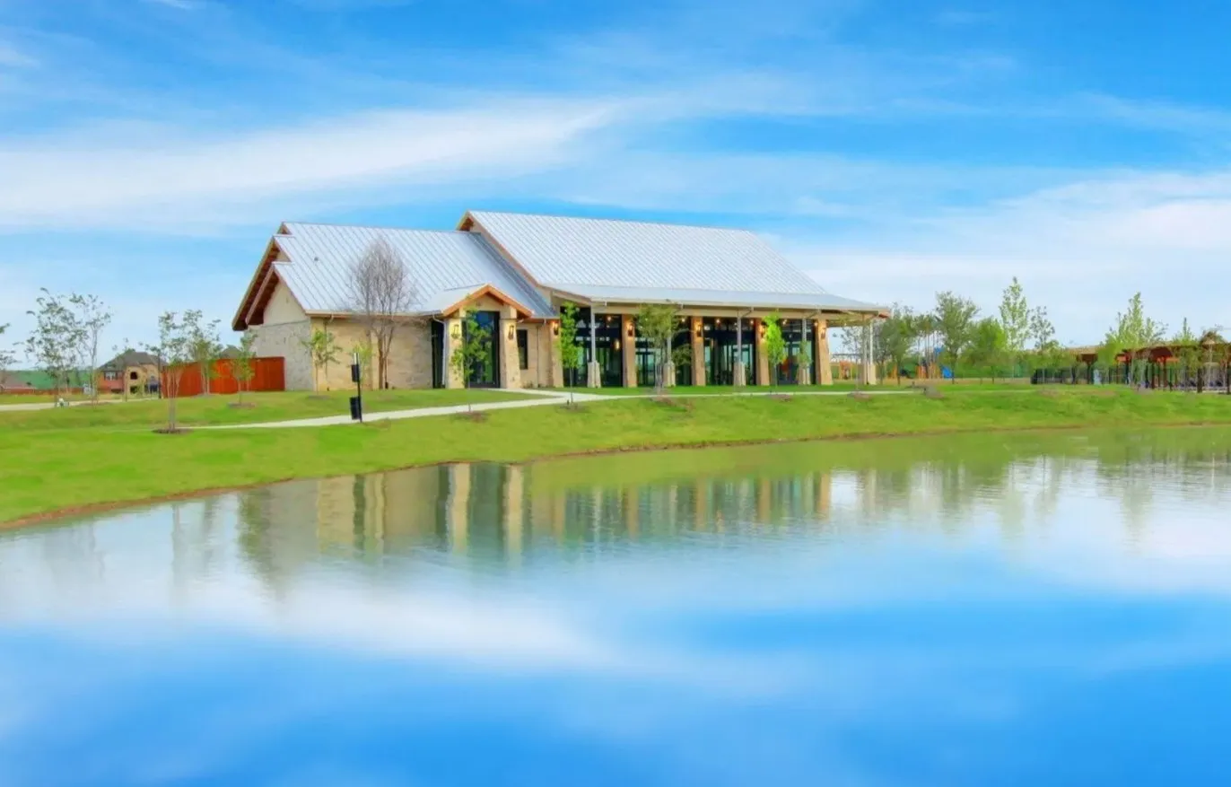 Single Family Residence For Sale in Parker County , 200 Gill Point Lane, Aledo, Texas 76008, 3 Bedroom, 2 Bathroom, 2 Garage spaces, 2,136 Sqft, built in 2017, mls#21376675, Real Estate Agent in Aledo, Homes For Sale in Parker county, Homes For Sale in Aledo, Realtor in Aledo Texas, Real Estate Brokerage Independent Realty Texas, Luminita Cordes Realtor