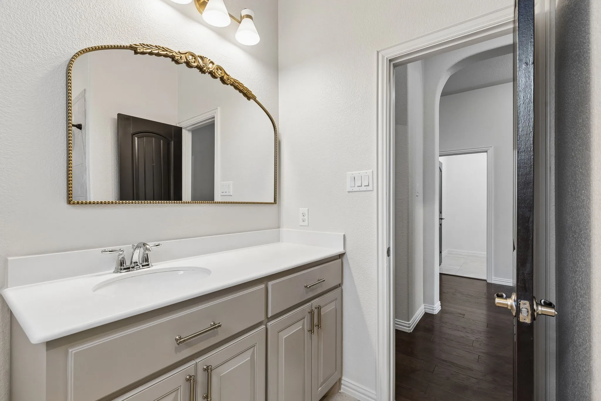 Single Family Residence For Sale in Parker County , 200 Gill Point Lane, Aledo, Texas 76008, 3 Bedroom, 2 Bathroom, 2 Garage spaces, 2,136 Sqft, built in 2017, mls#21376675, Real Estate Agent in Aledo, Homes For Sale in Parker county, Homes For Sale in Aledo, Realtor in Aledo Texas, Real Estate Brokerage Independent Realty Texas, Luminita Cordes Realtor