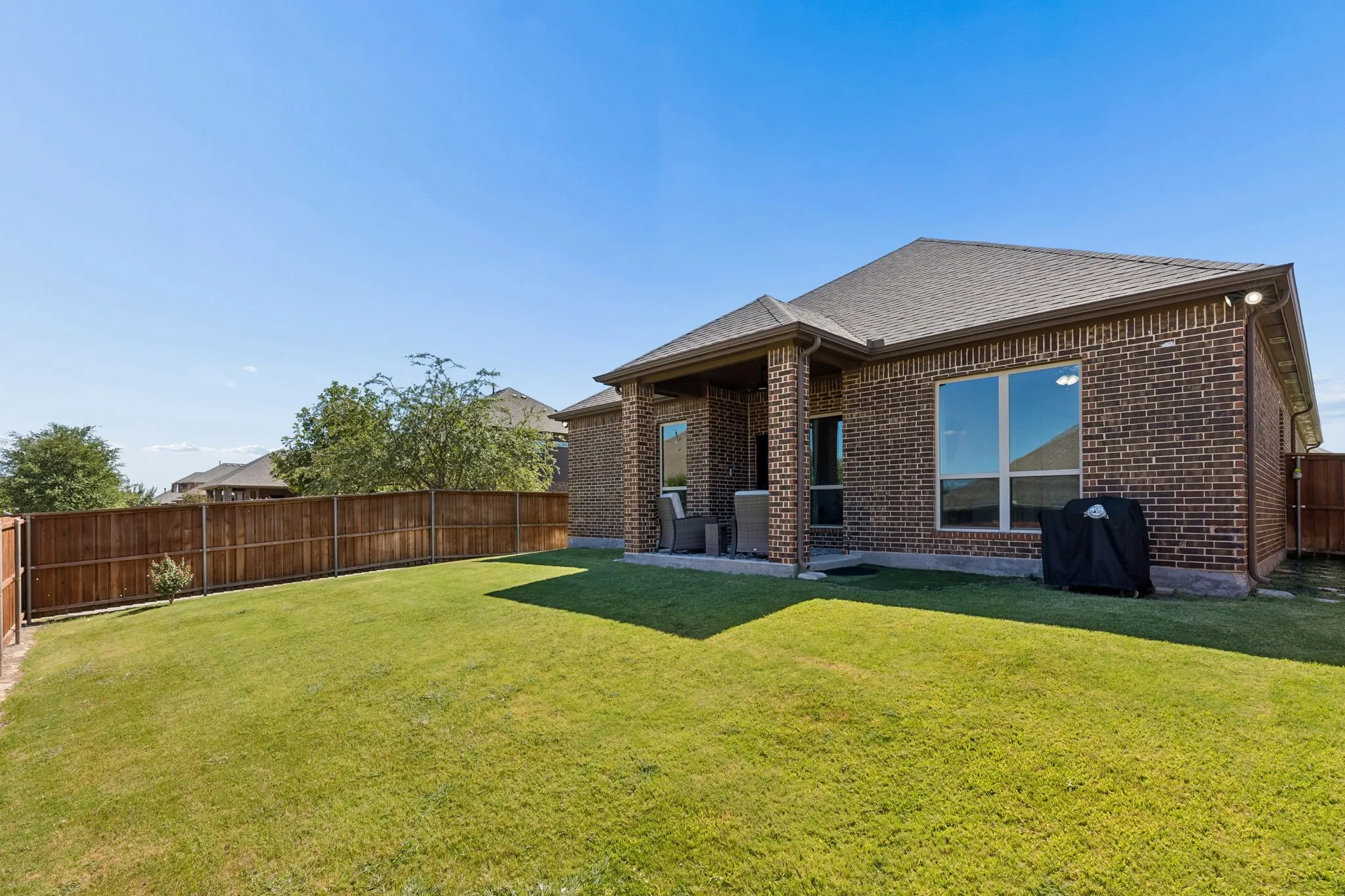 Single Family Residence For Sale in Parker County , 200 Gill Point Lane, Aledo, Texas 76008, 3 Bedroom, 2 Bathroom, 2 Garage spaces, 2,136 Sqft, built in 2017, mls#21376675, Real Estate Agent in Aledo, Homes For Sale in Parker county, Homes For Sale in Aledo, Realtor in Aledo Texas, Real Estate Brokerage Independent Realty Texas, Luminita Cordes Realtor