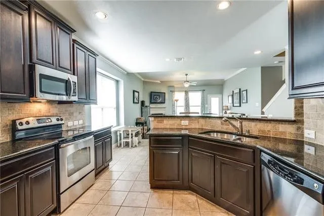 Single Family Residence For Rent in Denton County , 4500 Coney Island Drive, Frisco, Texas 75036, 4 Bedroom, 3 Bathroom, 2 Garage spaces, 2,434 Sqft, built in 2011, mls#21376420, Real Estate Agent in Frisco, Homes For Rent in Denton county, Homes For Rent in Frisco, Realtor in Frisco Texas, Real Estate Brokerage Independent Realty Texas, Luminita Cordes Realtor