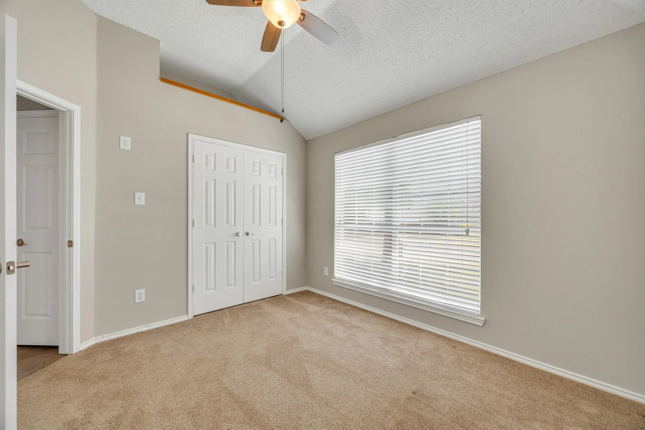 Single Family Residence For Sale in Collin County , 12 Harper Drive, Allen, Texas 75002, 4 Bedroom, 2 Bathroom, 2 Garage spaces, 2,029 Sqft, built in 1992, mls#21376881, Real Estate Agent in Allen, Homes For Sale in Collin county, Homes For Sale in Allen, Realtor in Allen Texas, Real Estate Brokerage Independent Realty Texas, Luminita Cordes Realtor
