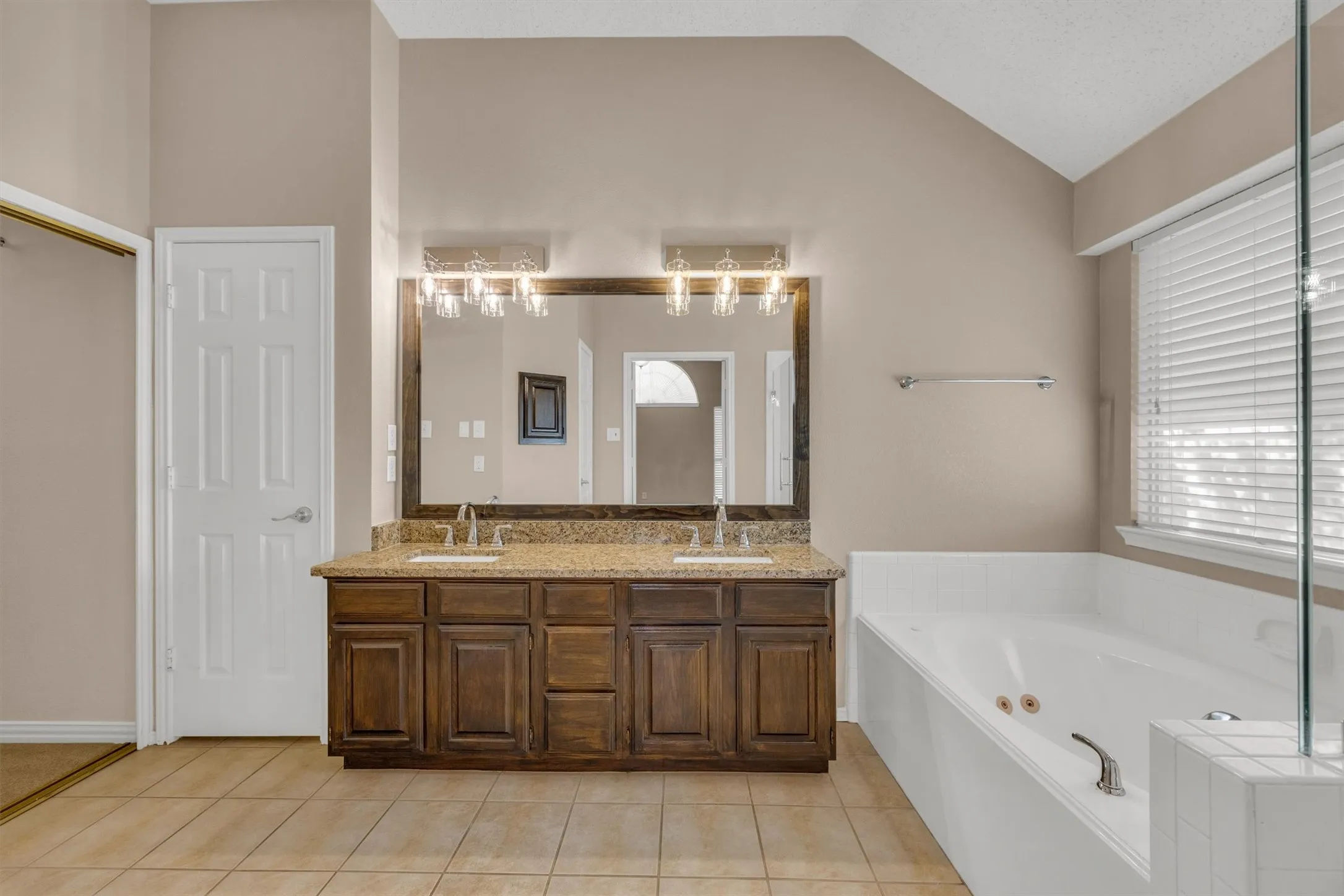 Single Family Residence For Sale in Collin County , 12 Harper Drive, Allen, Texas 75002, 4 Bedroom, 2 Bathroom, 2 Garage spaces, 2,029 Sqft, built in 1992, mls#21376881, Real Estate Agent in Allen, Homes For Sale in Collin county, Homes For Sale in Allen, Realtor in Allen Texas, Real Estate Brokerage Independent Realty Texas, Luminita Cordes Realtor