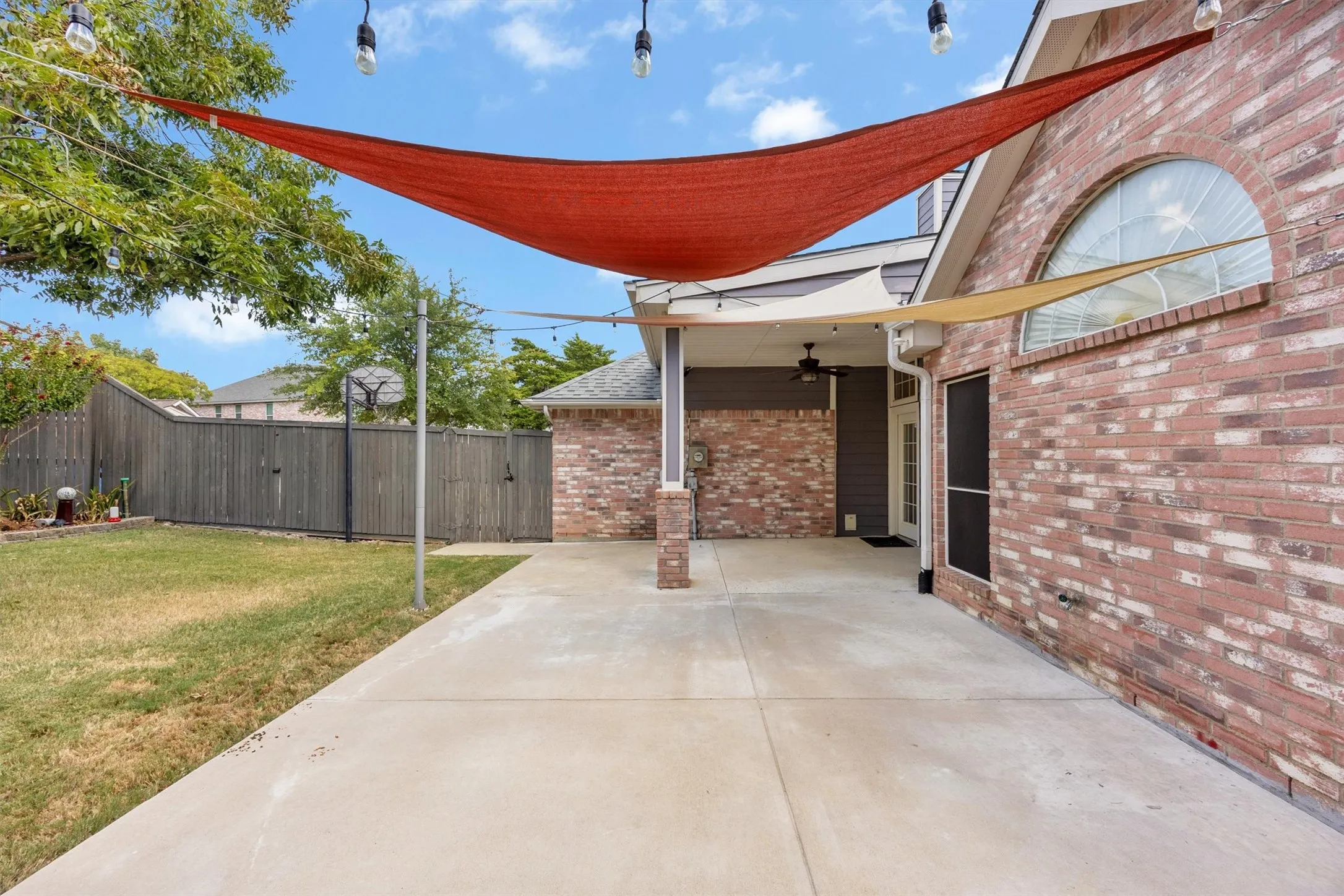 Single Family Residence For Sale in Collin County , 12 Harper Drive, Allen, Texas 75002, 4 Bedroom, 2 Bathroom, 2 Garage spaces, 2,029 Sqft, built in 1992, mls#21376881, Real Estate Agent in Allen, Homes For Sale in Collin county, Homes For Sale in Allen, Realtor in Allen Texas, Real Estate Brokerage Independent Realty Texas, Luminita Cordes Realtor
