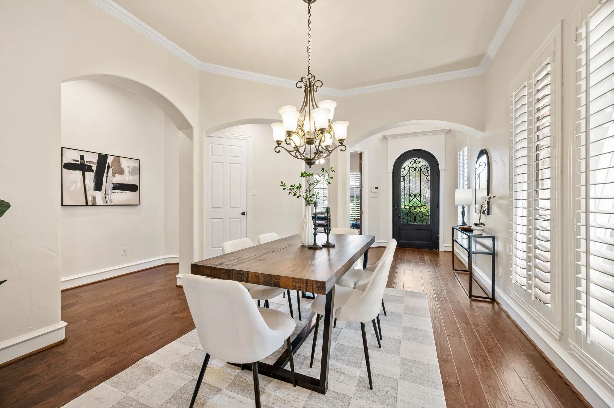 Single Family Residence For Sale in Tarrant County , 18 Jamie Court, Trophy Club, Texas 76262, 3 Bedroom, 3 Bathroom, 2 Garage spaces, 3,221 Sqft, built in 1998, mls#21367820, Real Estate Agent in Trophy Club, Homes For Sale in Tarrant county, Homes For Sale in Trophy Club, Realtor in Trophy Club Texas, Real Estate Brokerage Independent Realty Texas, Luminita Cordes Realtor