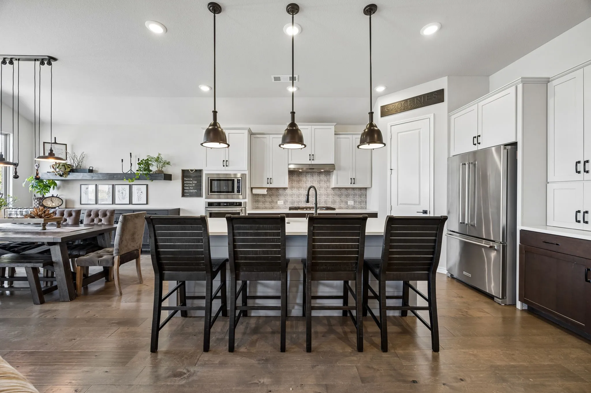 Single Family Residence For Sale in Denton County , 3016 Peekaboo Lane, Northlake, Texas 76247, 4 Bedroom, 3 Bathroom, 2 Garage spaces, 2,859 Sqft, built in 2020, mls#21376074, Real Estate Agent in Northlake, Homes For Sale in Denton county, Homes For Sale in Northlake, Realtor in Northlake Texas, Real Estate Brokerage Independent Realty Texas, Luminita Cordes Realtor