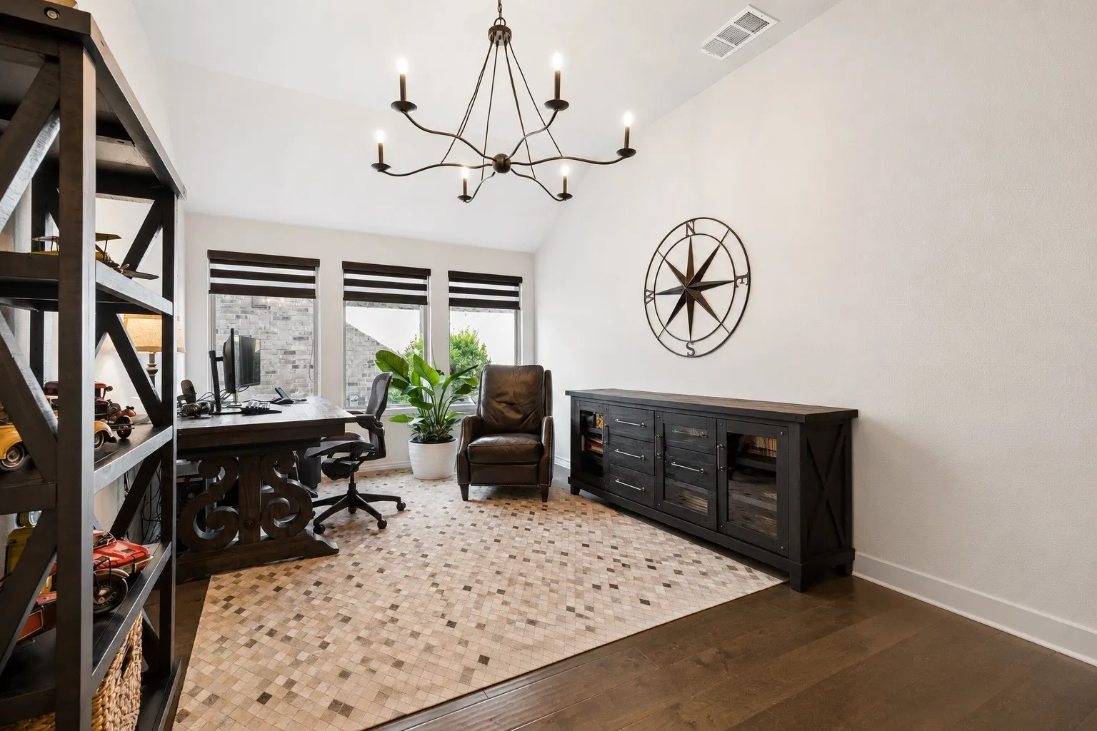 Single Family Residence For Sale in Denton County , 3016 Peekaboo Lane, Northlake, Texas 76247, 4 Bedroom, 3 Bathroom, 2 Garage spaces, 2,859 Sqft, built in 2020, mls#21376074, Real Estate Agent in Northlake, Homes For Sale in Denton county, Homes For Sale in Northlake, Realtor in Northlake Texas, Real Estate Brokerage Independent Realty Texas, Luminita Cordes Realtor