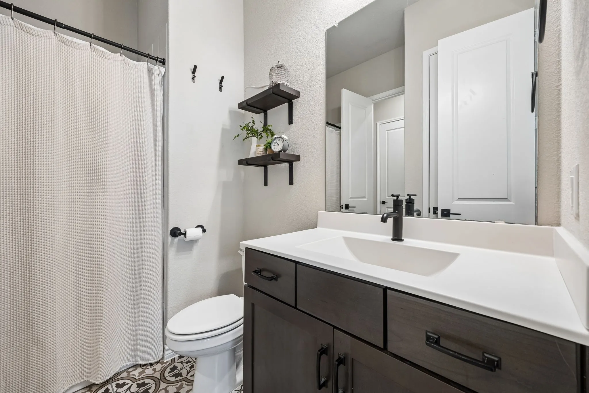 Single Family Residence For Sale in Denton County , 3016 Peekaboo Lane, Northlake, Texas 76247, 4 Bedroom, 3 Bathroom, 2 Garage spaces, 2,859 Sqft, built in 2020, mls#21376074, Real Estate Agent in Northlake, Homes For Sale in Denton county, Homes For Sale in Northlake, Realtor in Northlake Texas, Real Estate Brokerage Independent Realty Texas, Luminita Cordes Realtor