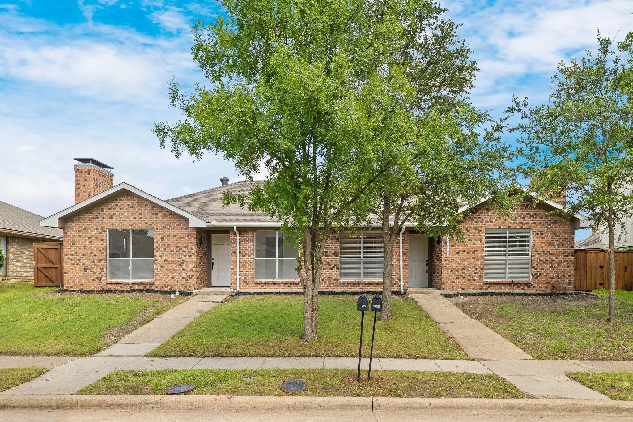 Duplex For Rent in Collin County , 3352 Lanarc Drive, Plano, Texas 75023, 3 Bedroom, 2 Bathroom, 2 Garage spaces, 1,440 Sqft, built in 1979, mls#21376711, Real Estate Agent in Plano, Homes For Rent in Collin county, Homes For Rent in Plano, Realtor in Plano Texas, Real Estate Brokerage Independent Realty Texas, Luminita Cordes Realtor
