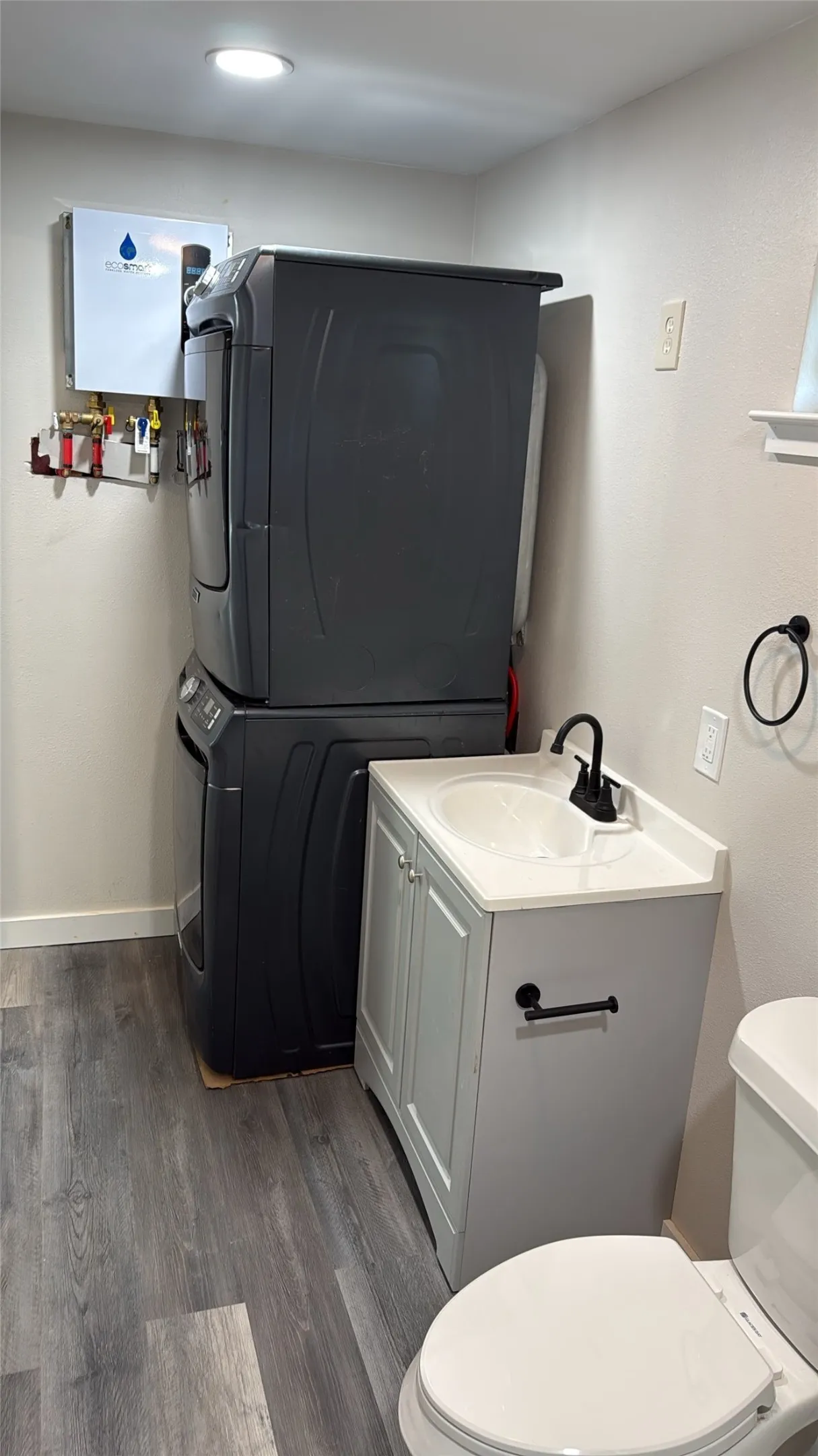 Single Family Residence For Rent in Hood County , 3849 Boquillas Circle, Granbury, Texas 76048, 1 Bedroom, 1 Bathroom, Garage spaces, 480 Sqft, built in 1978, mls#21377011, Real Estate Agent in Granbury, Homes For Rent in Hood county, Homes For Rent in Granbury, Realtor in Granbury Texas, Real Estate Brokerage Independent Realty Texas, Luminita Cordes Realtor