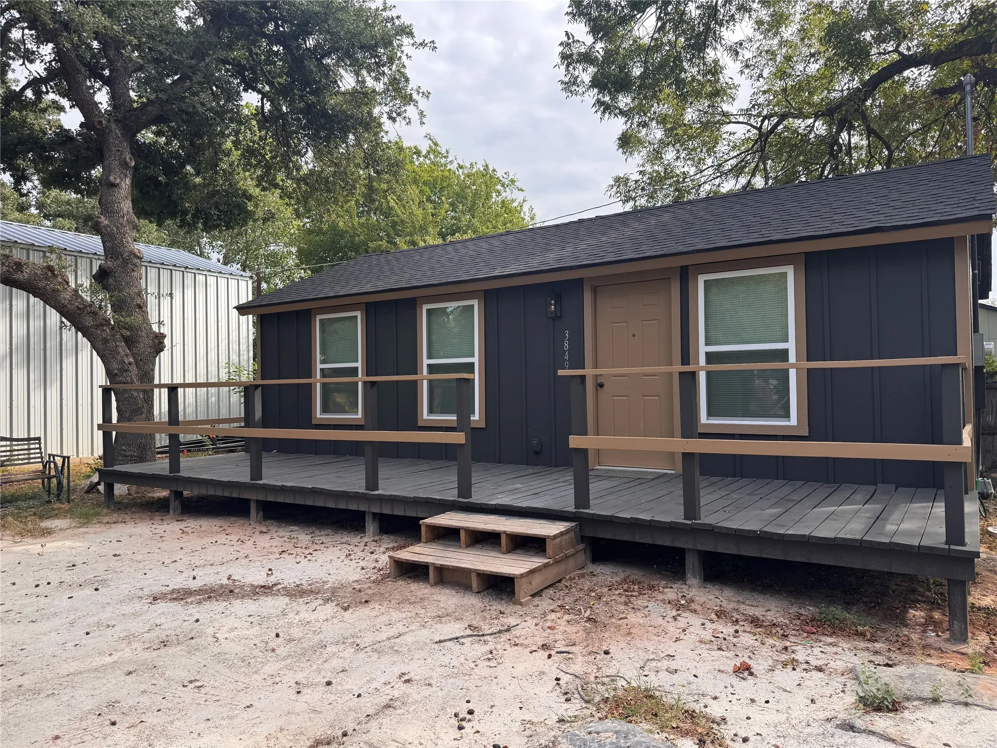 Single Family Residence For Rent in Hood County , 3849 Boquillas Circle, Granbury, Texas 76048, 1 Bedroom, 1 Bathroom, Garage spaces, 480 Sqft, built in 1978, mls#21377011, Real Estate Agent in Granbury, Homes For Rent in Hood county, Homes For Rent in Granbury, Realtor in Granbury Texas, Real Estate Brokerage Independent Realty Texas, Luminita Cordes Realtor